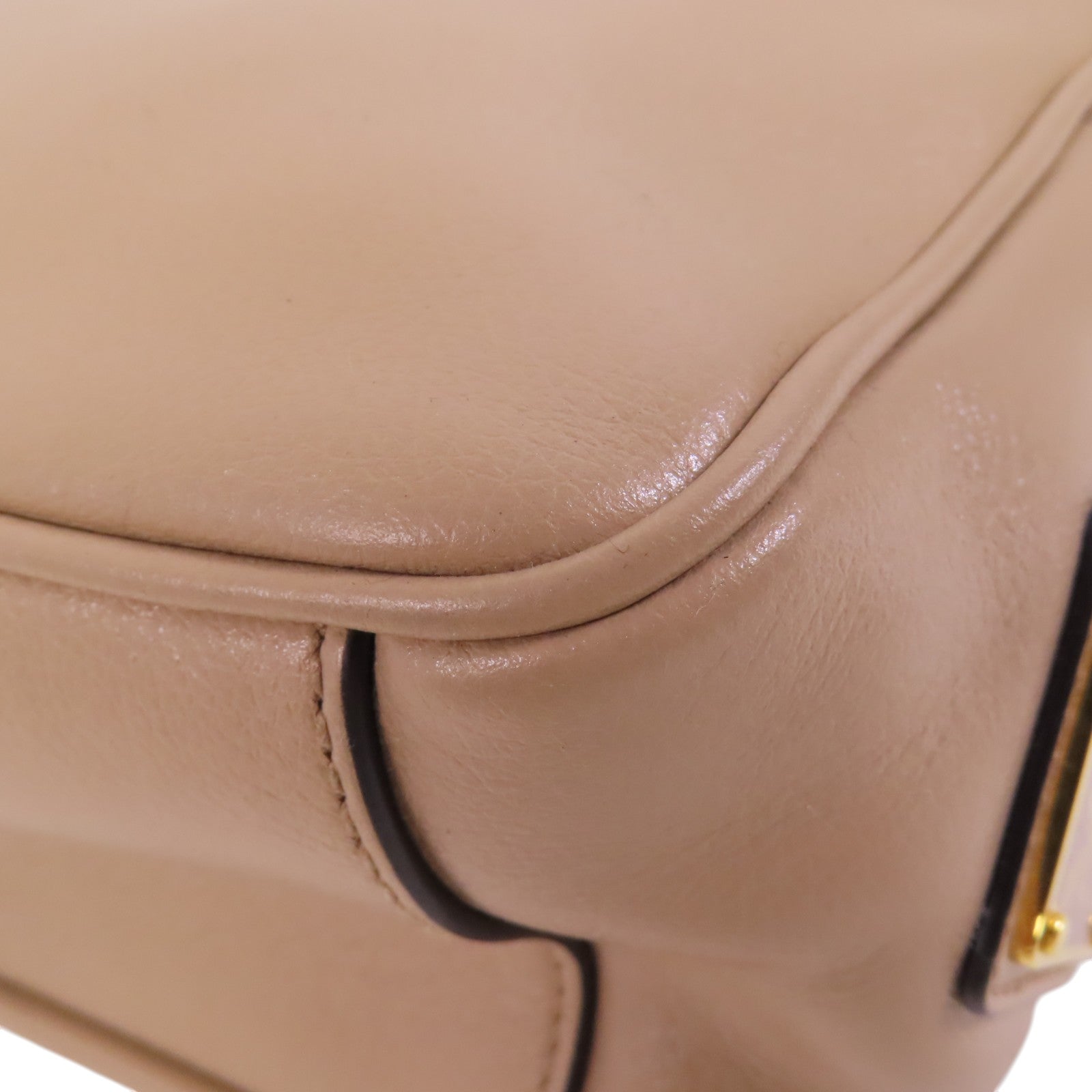 PRADA 牛皮皮革Camera Bag金扣件肩背袋