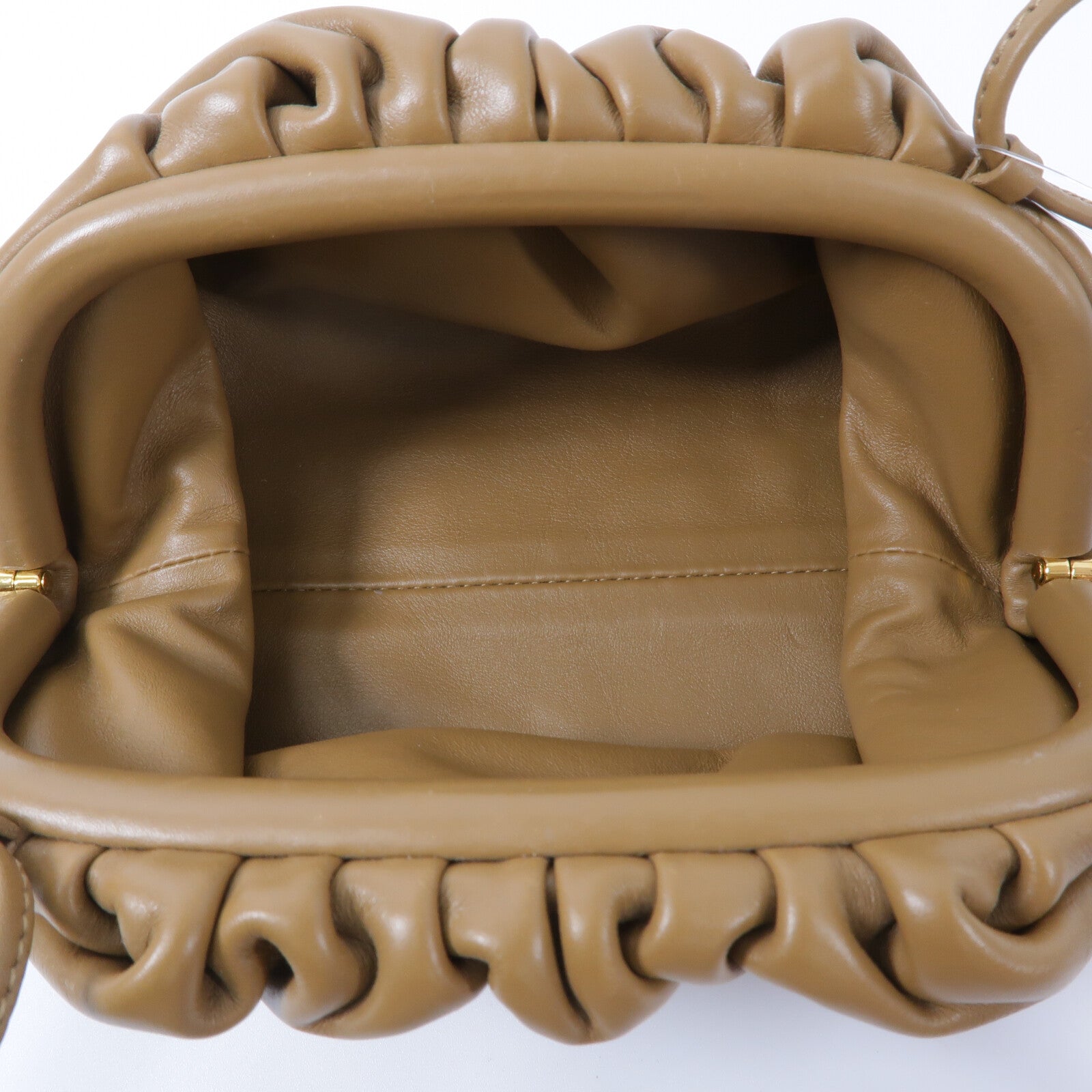 BOTTEGA VENETA 牛皮皮革Mini Pouch Bag肩背袋