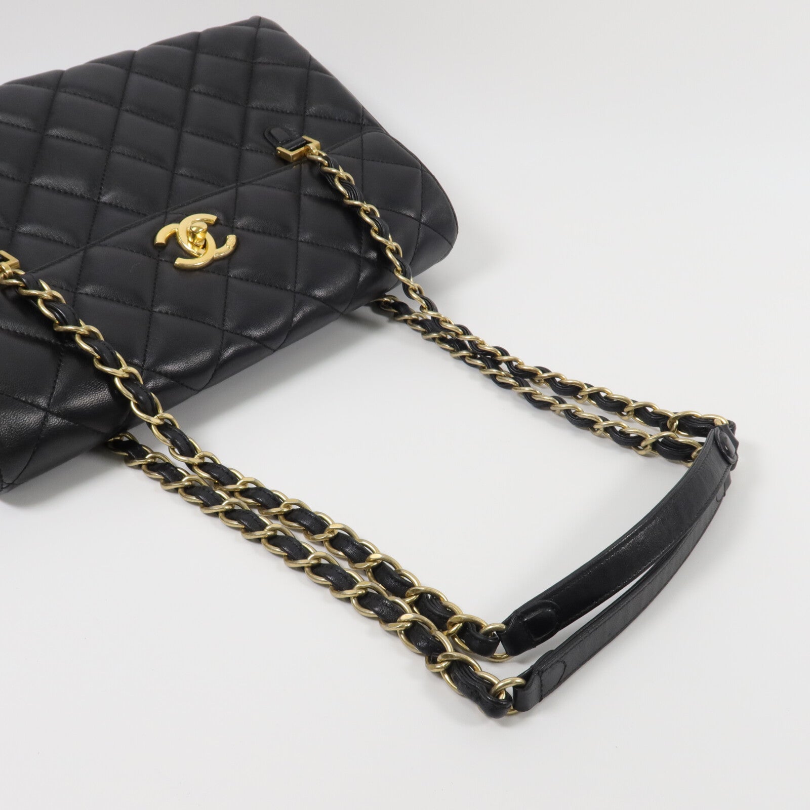 CHANEL 羊皮皮革Chain Shoulder鏈帶肩背袋