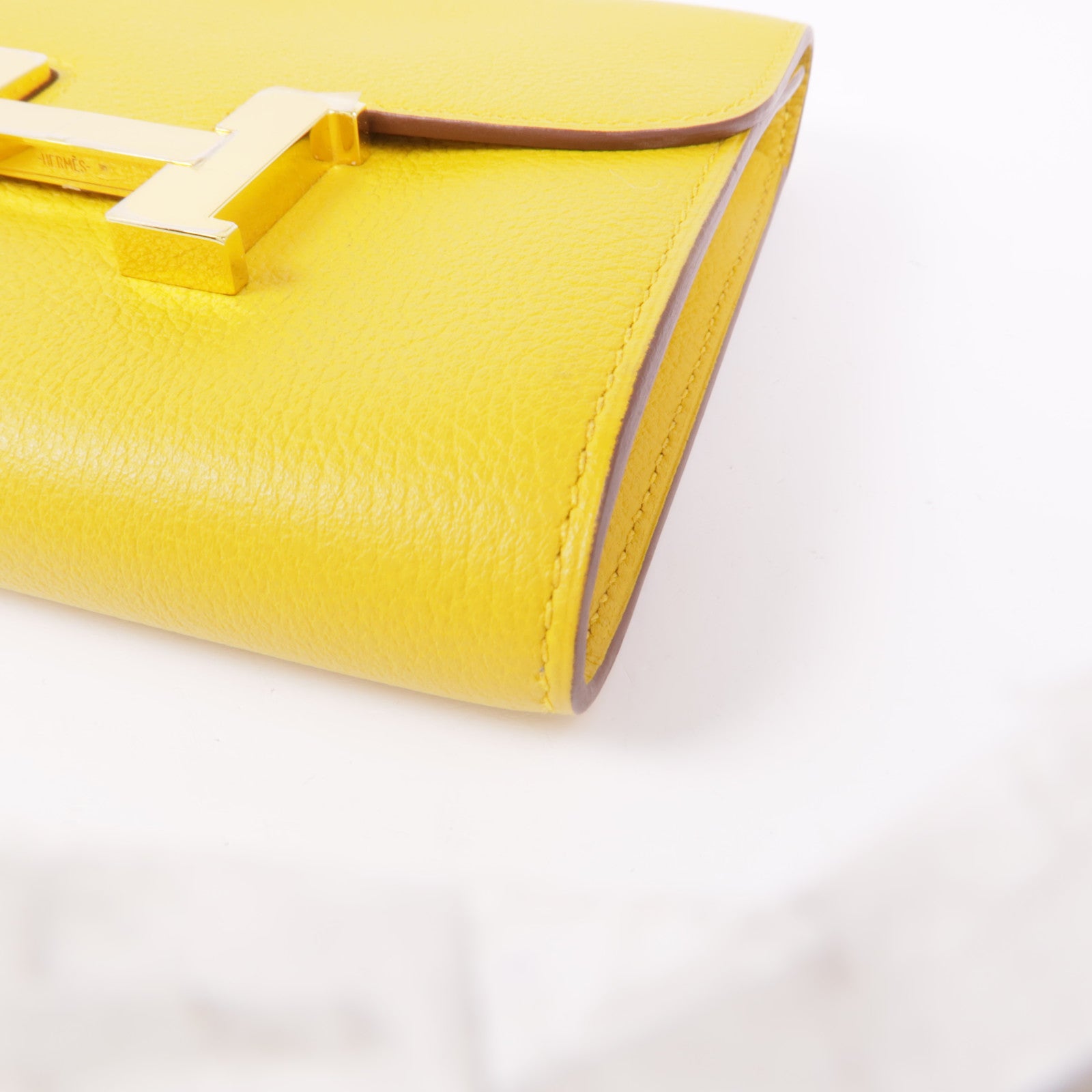 HERMES Evercolor皮革Constance Wallet金扣錢包9D/Jaune Amber
