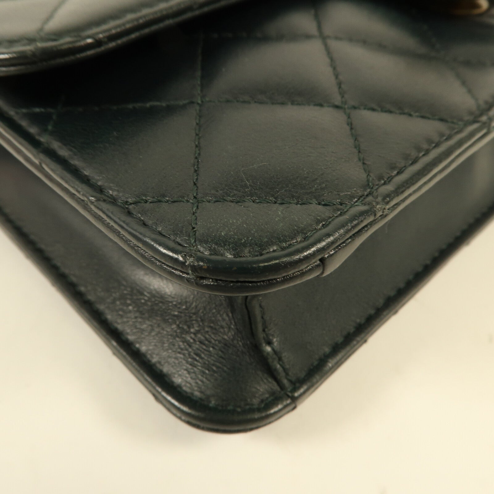 CHANEL 牛皮皮革Chain Shoulder Bag金扣鏈帶肩背袋