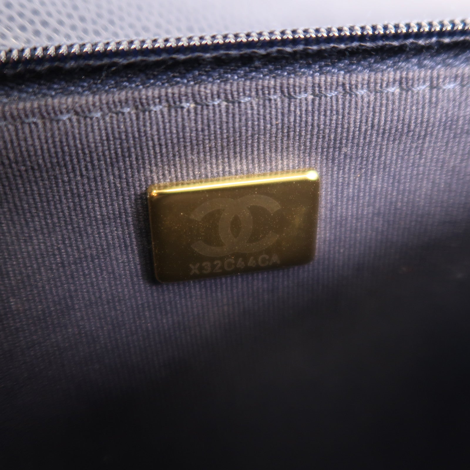 CHANEL 牛皮皮革WOC Wallet On Chain金扣鏈帶肩背袋