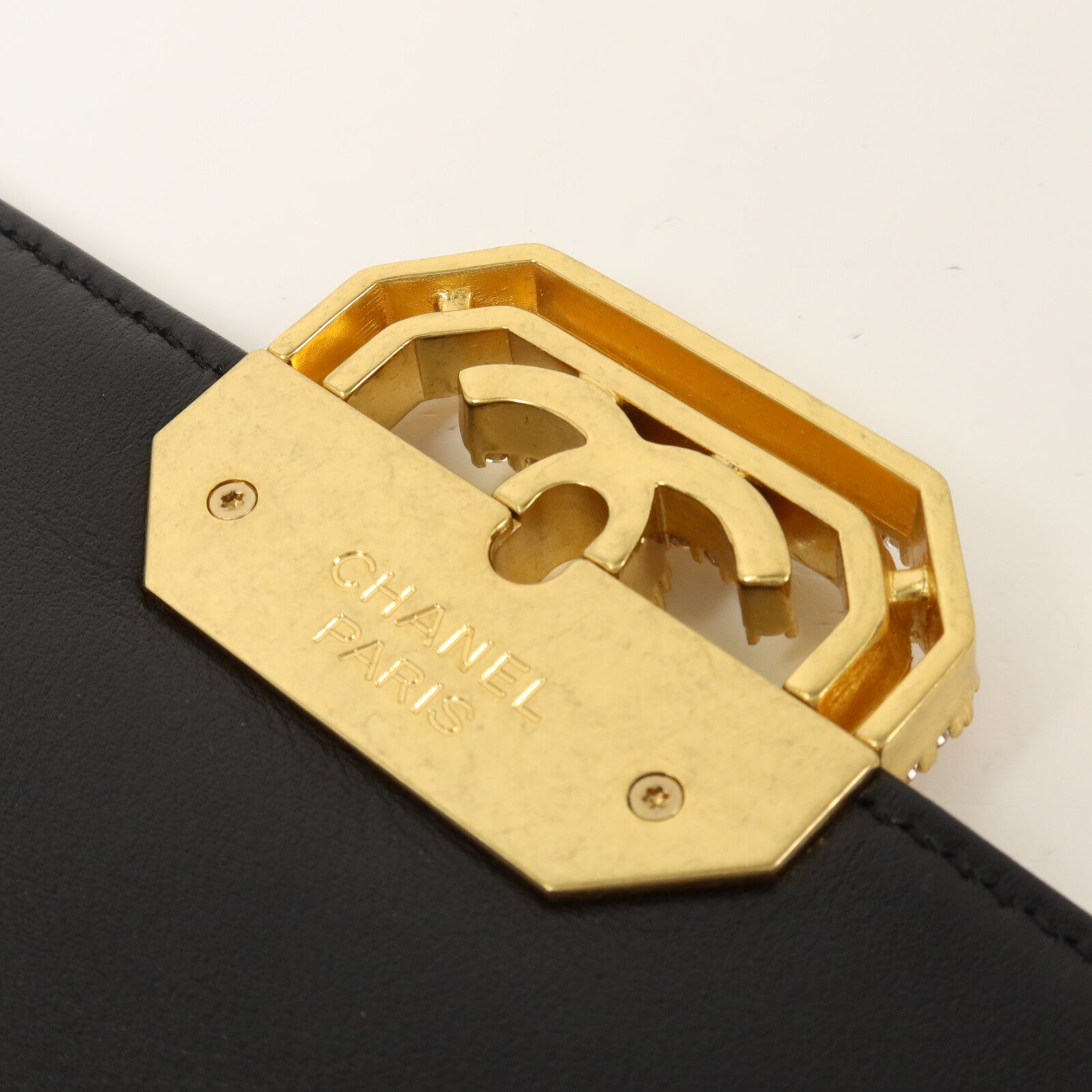 CHANEL 羊皮皮革Octagonal Buckle Mini Flap Bag鏈帶肩背袋