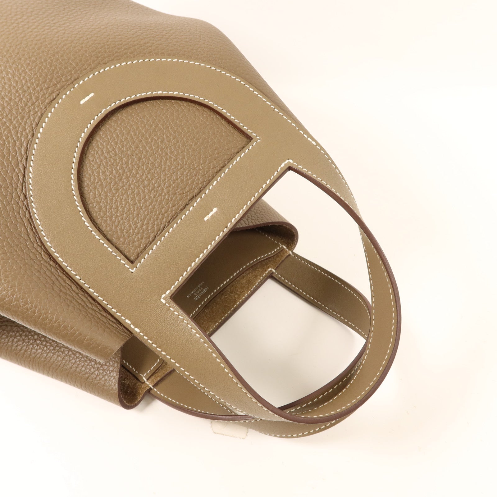 HERMES Clemence皮革In The Loop 23銀扣手挽袋Etoupe