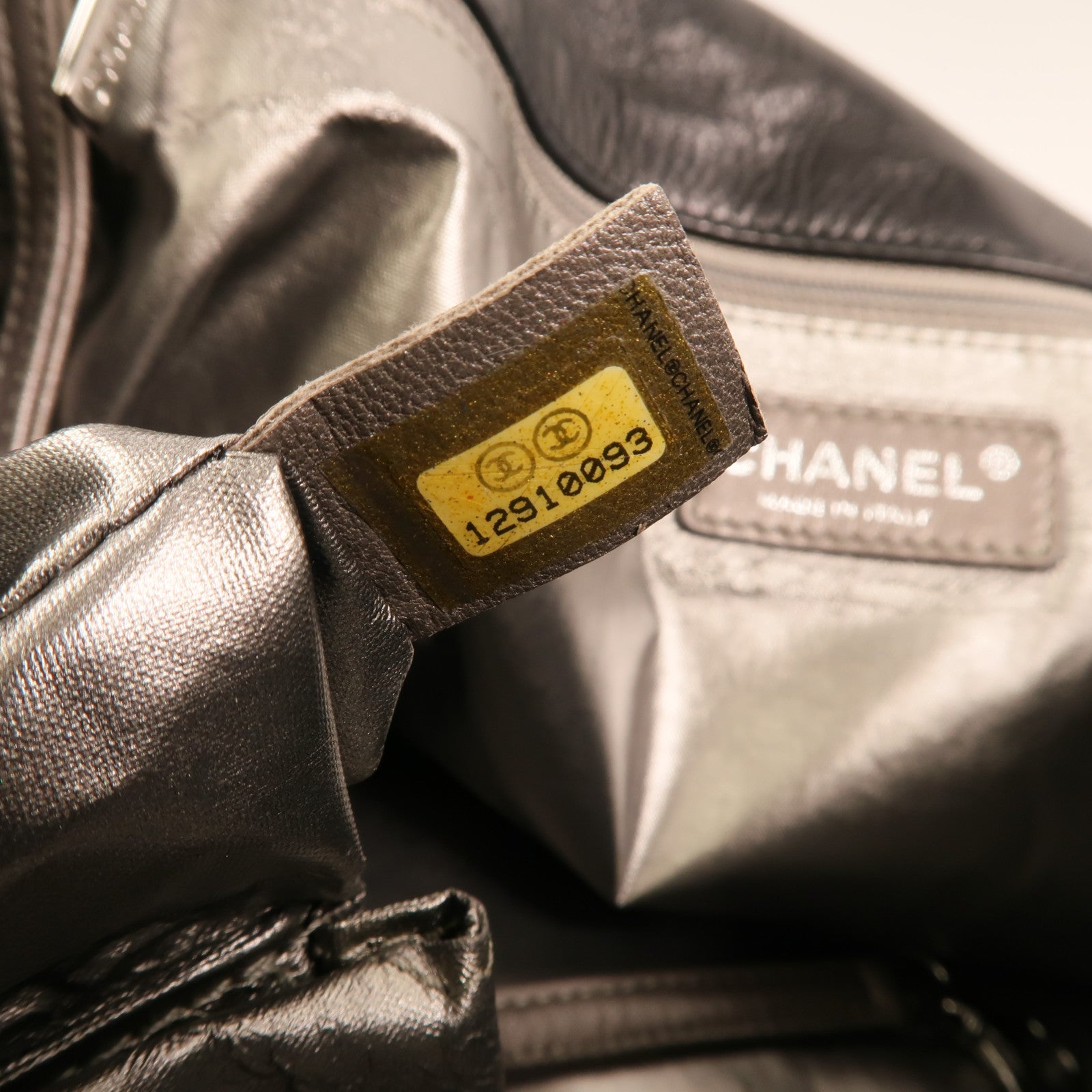CHANEL 羊皮皮革Paris Moscou Flap Bag銀扣鏈帶肩背袋