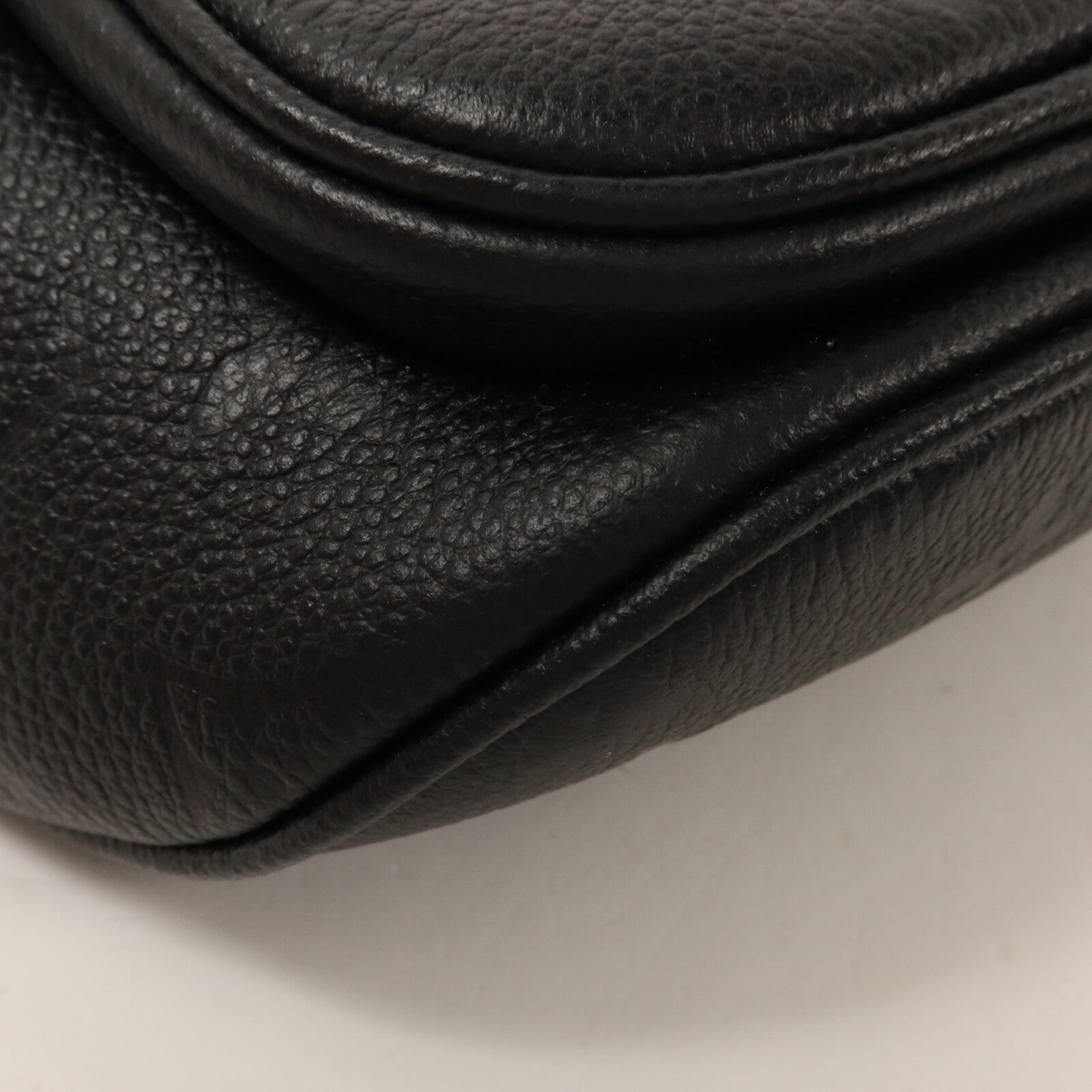 LOUIS VUITTON Monogram Empreinte Mini Bumbag鏈帶手挽肩背兩用袋