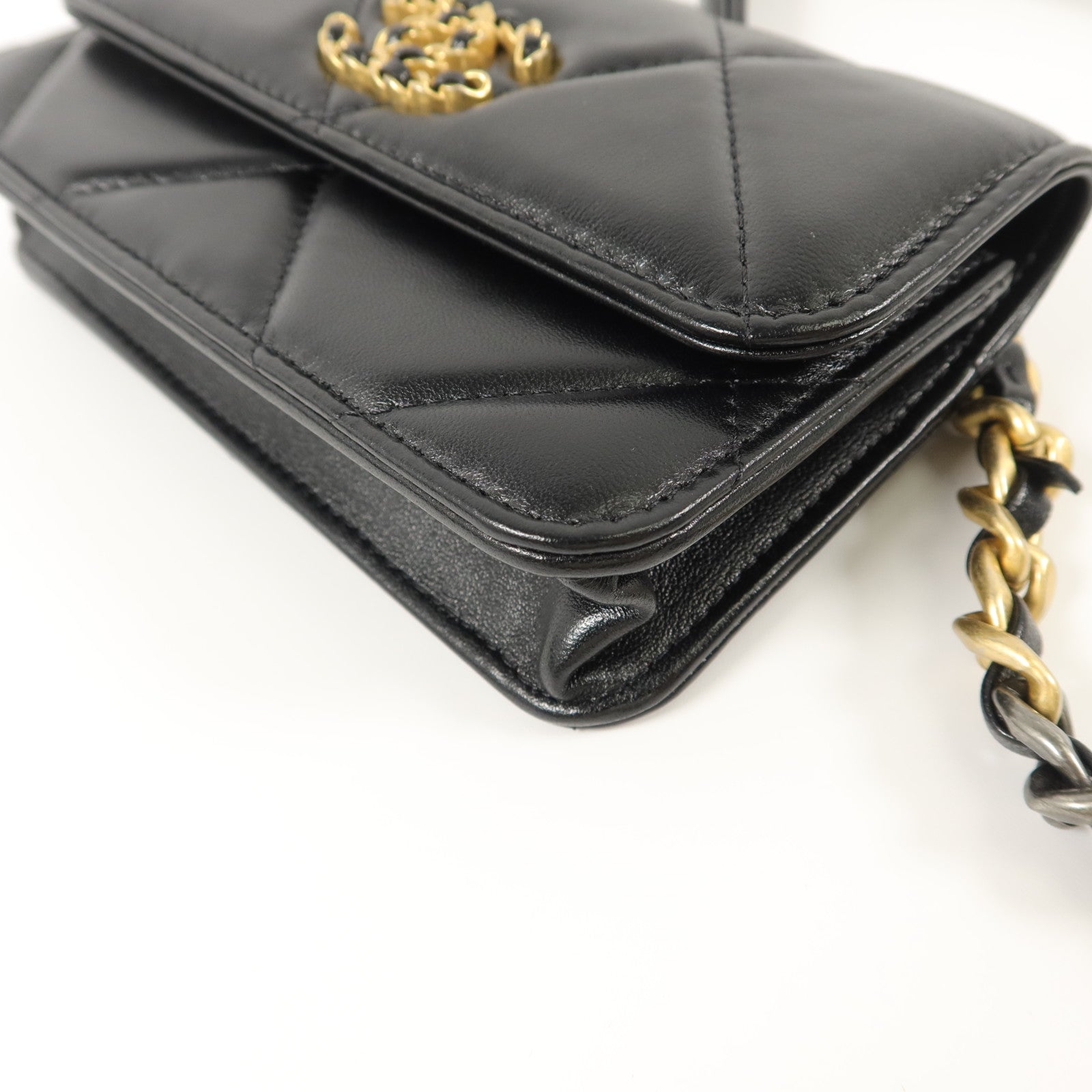 CHANEL 羊皮皮革C19 Belt Bag腰包