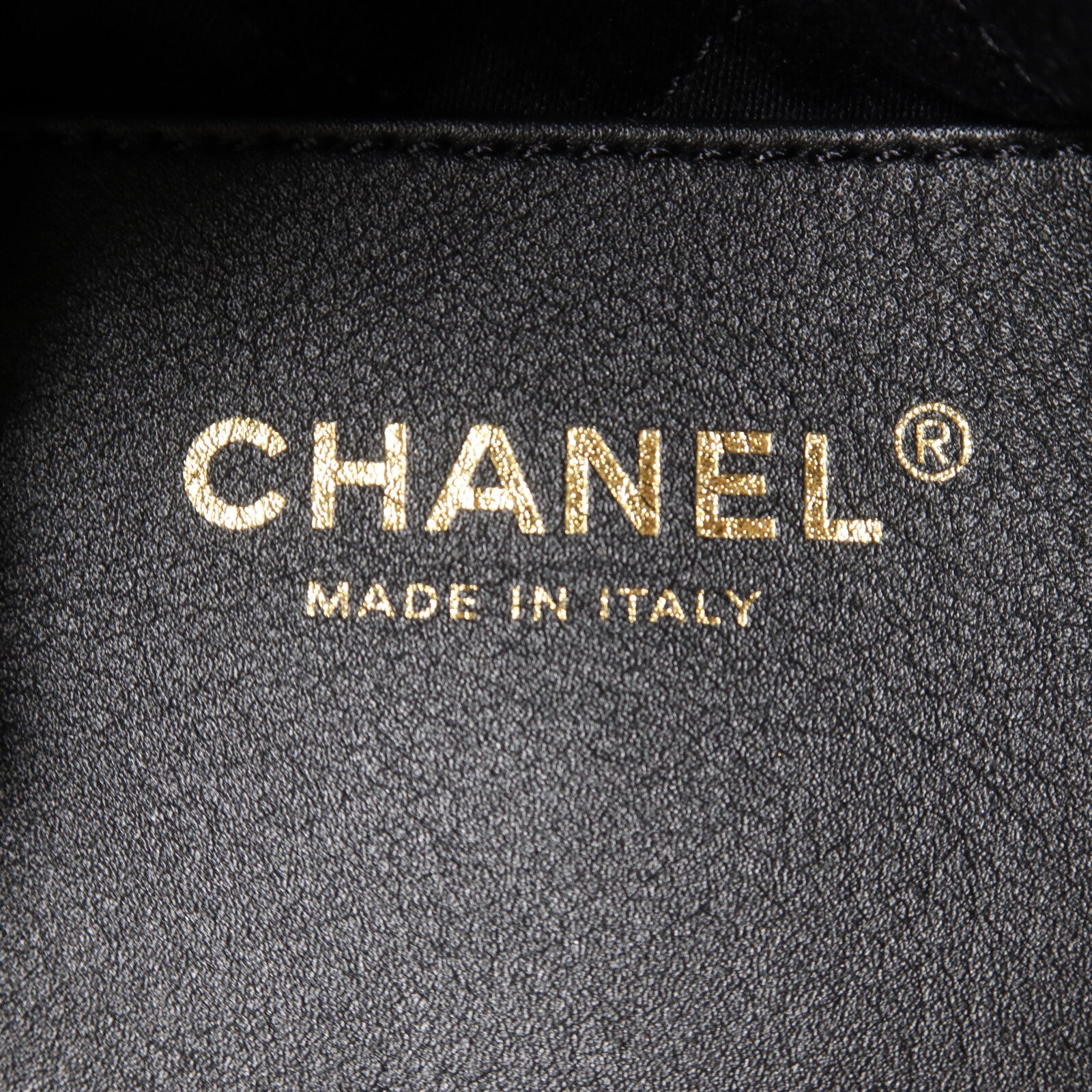 CHANEL 牛皮皮革Chanel 22 Mini金扣鏈帶肩背袋