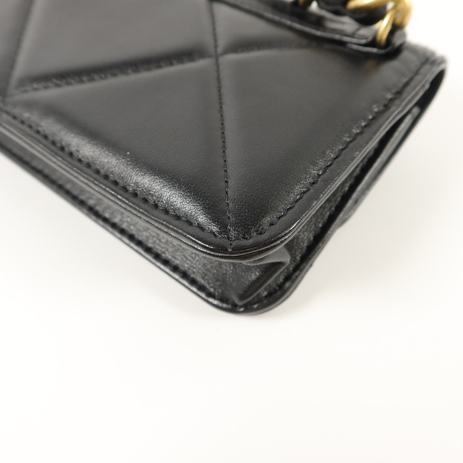 CHANEL 羊皮皮革C19 Belt Bag腰包