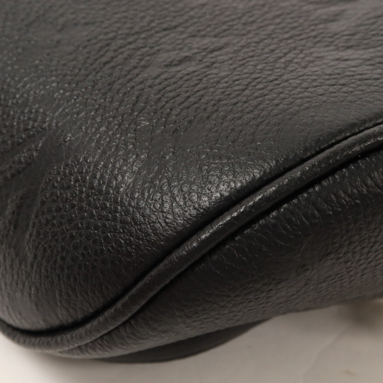LOUIS VUITTON Monogram Empreinte Mini Bumbag鏈帶手挽肩背兩用袋