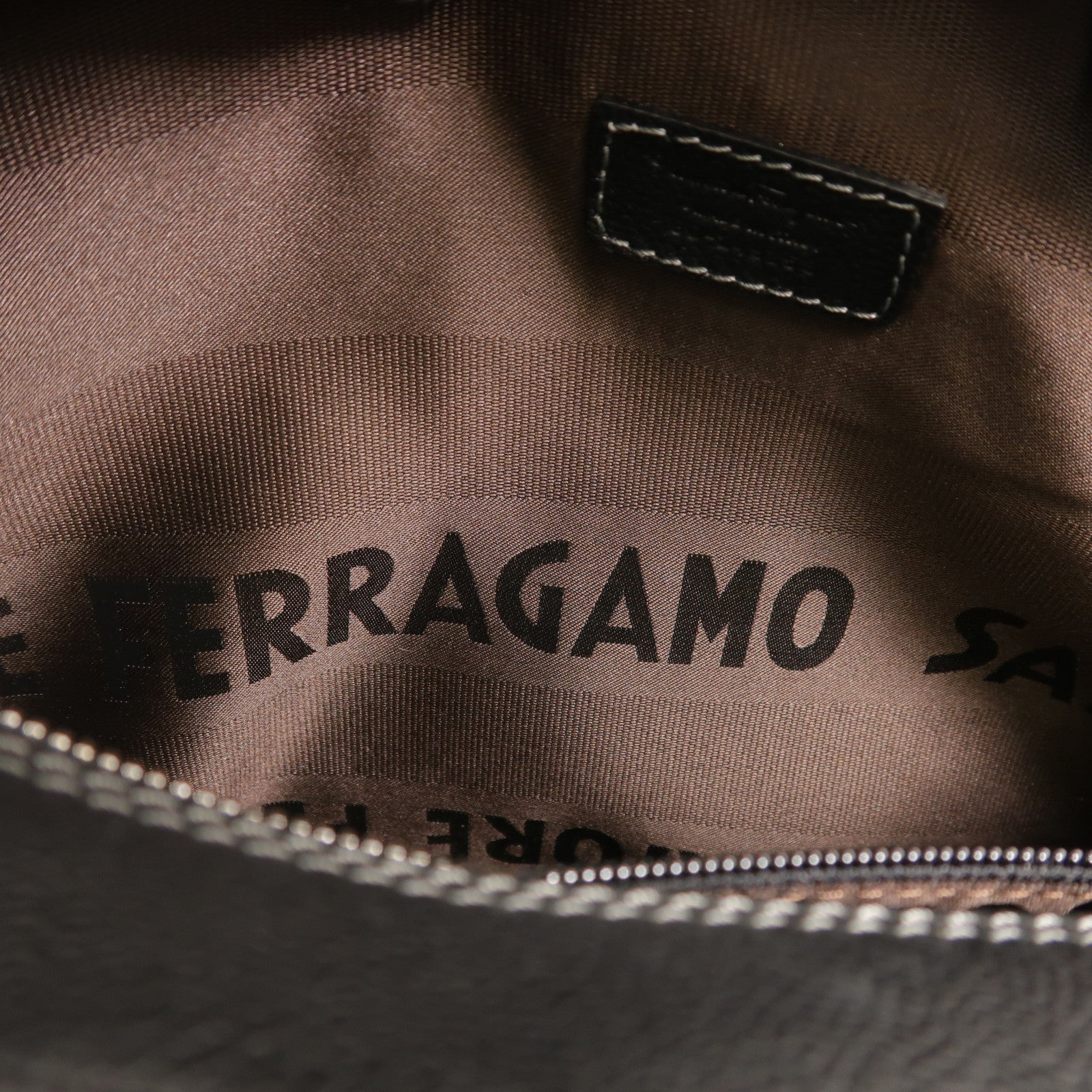 Salvatore Ferragamo 牛皮皮革Shoulder Bag肩背袋
