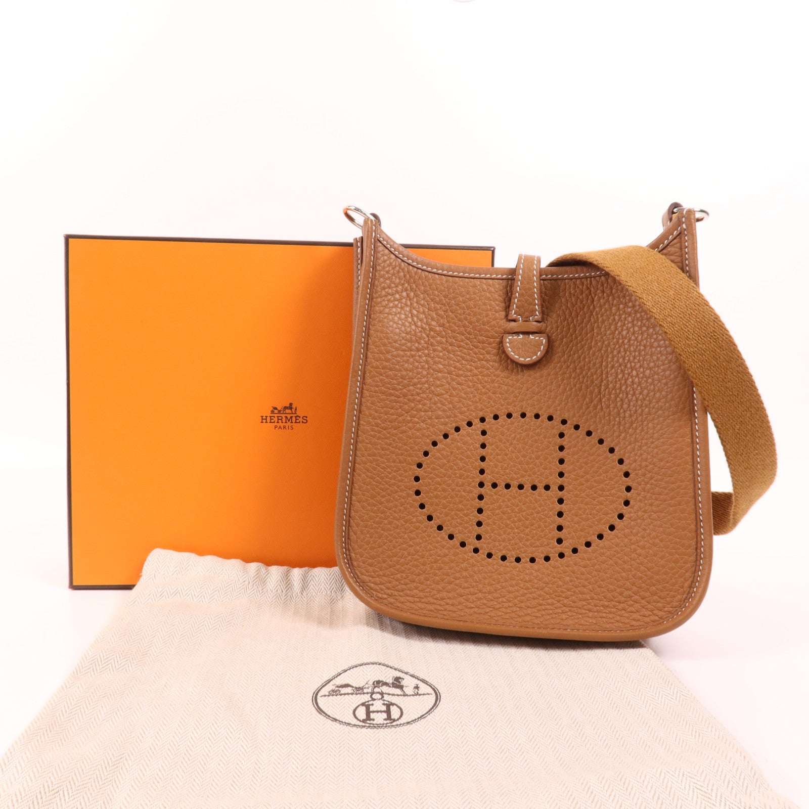 HERMES Togo皮革Evelyne TPM肩背袋Gold