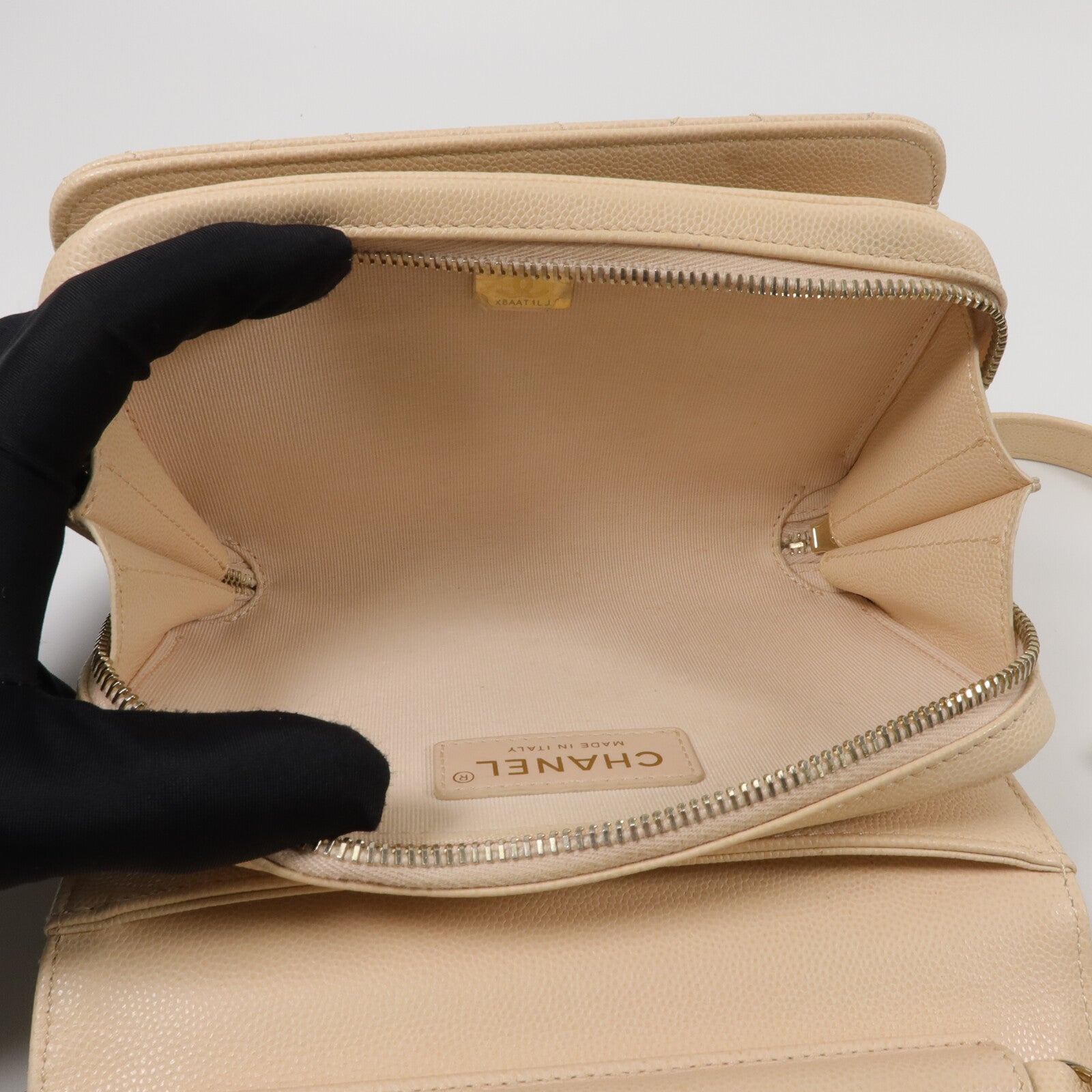 CHANEL 牛皮皮革Mini Flap Bag鏈帶肩背袋
