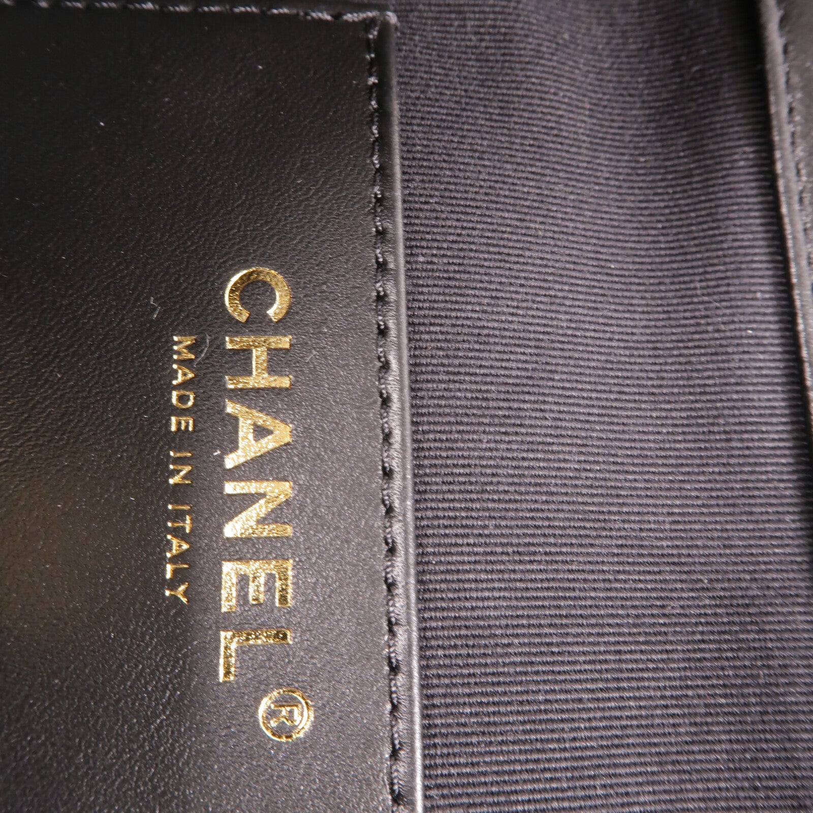 CHANEL 牛皮皮革C19 Backpack背包