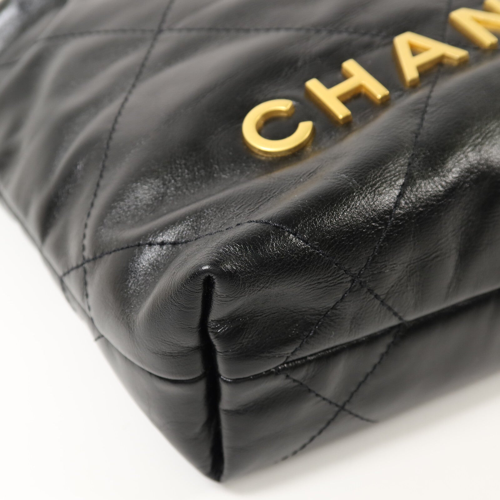 CHANEL 牛皮皮革Chanel 22 Mini金扣鏈帶肩背袋