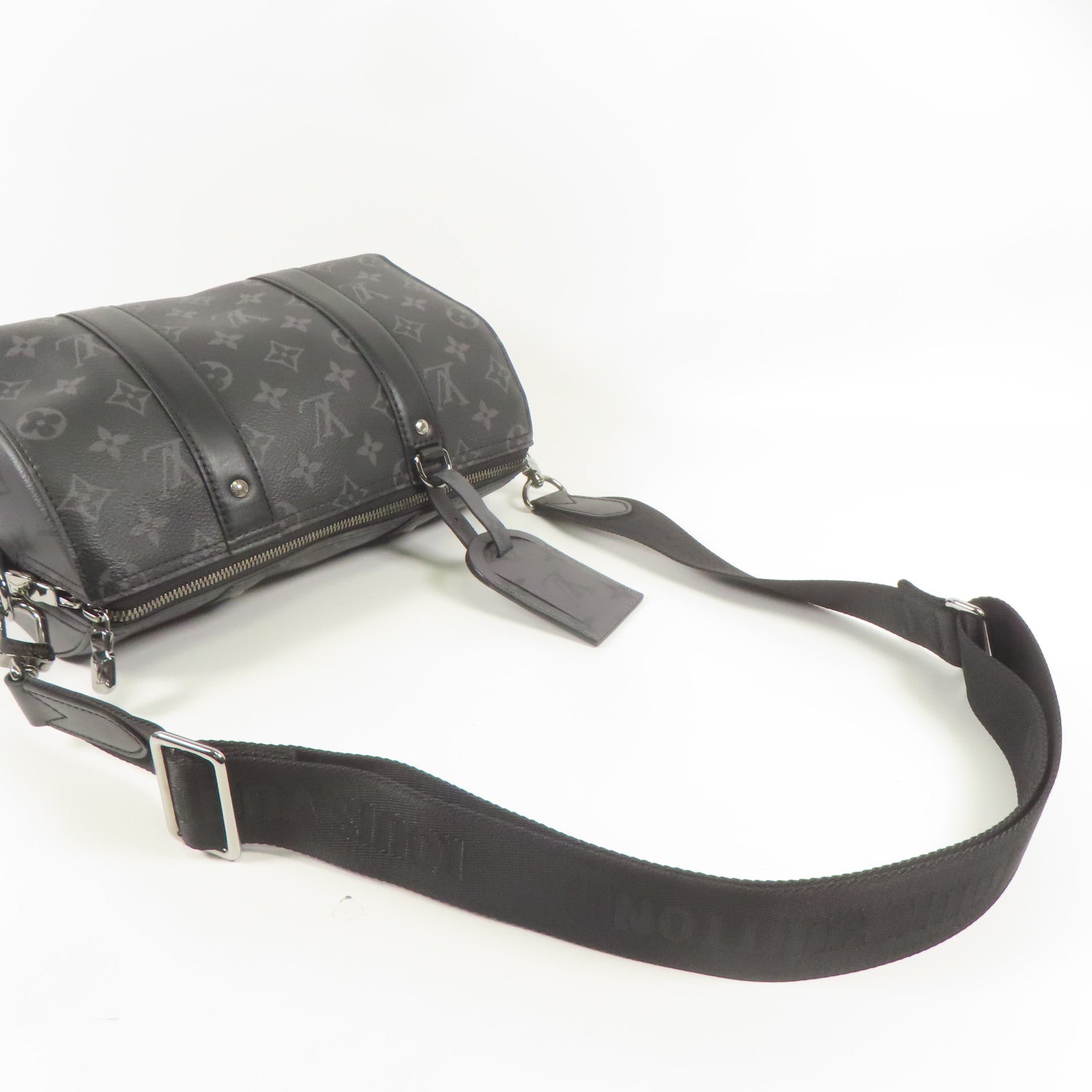 LOUIS VUITTON Monogram Eclipse City Keepall銀扣手挽肩背兩用袋