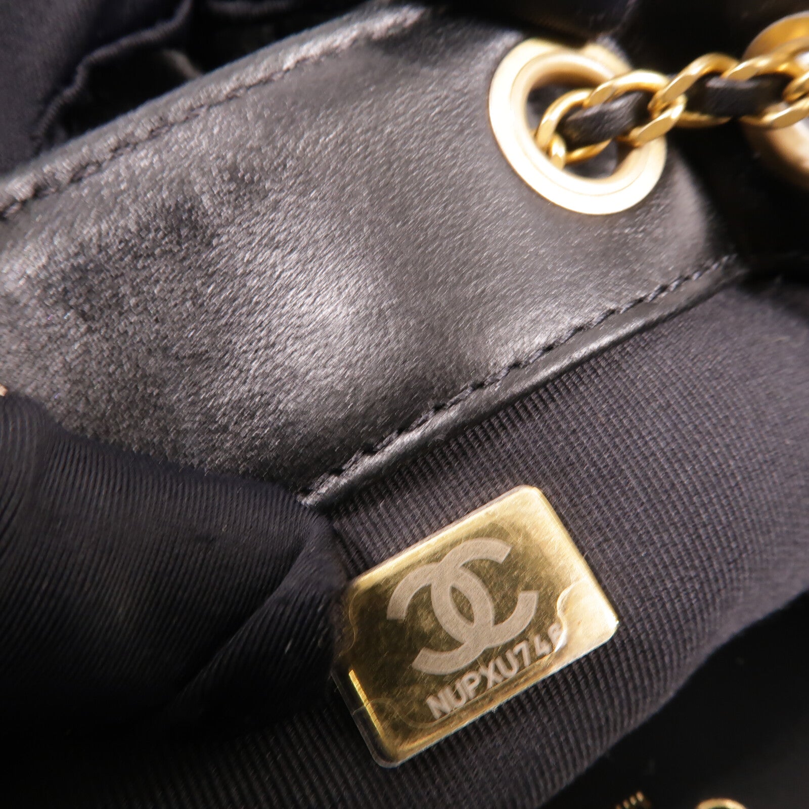 CHANEL 牛皮皮革C19 Backpack背包