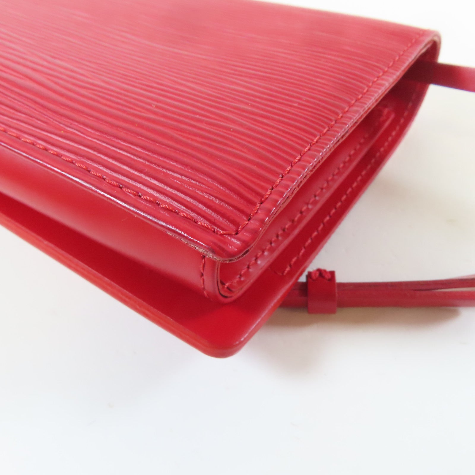 LOUIS VUITTON Epi Honfleur Clutch Bag金扣肩背袋紅色