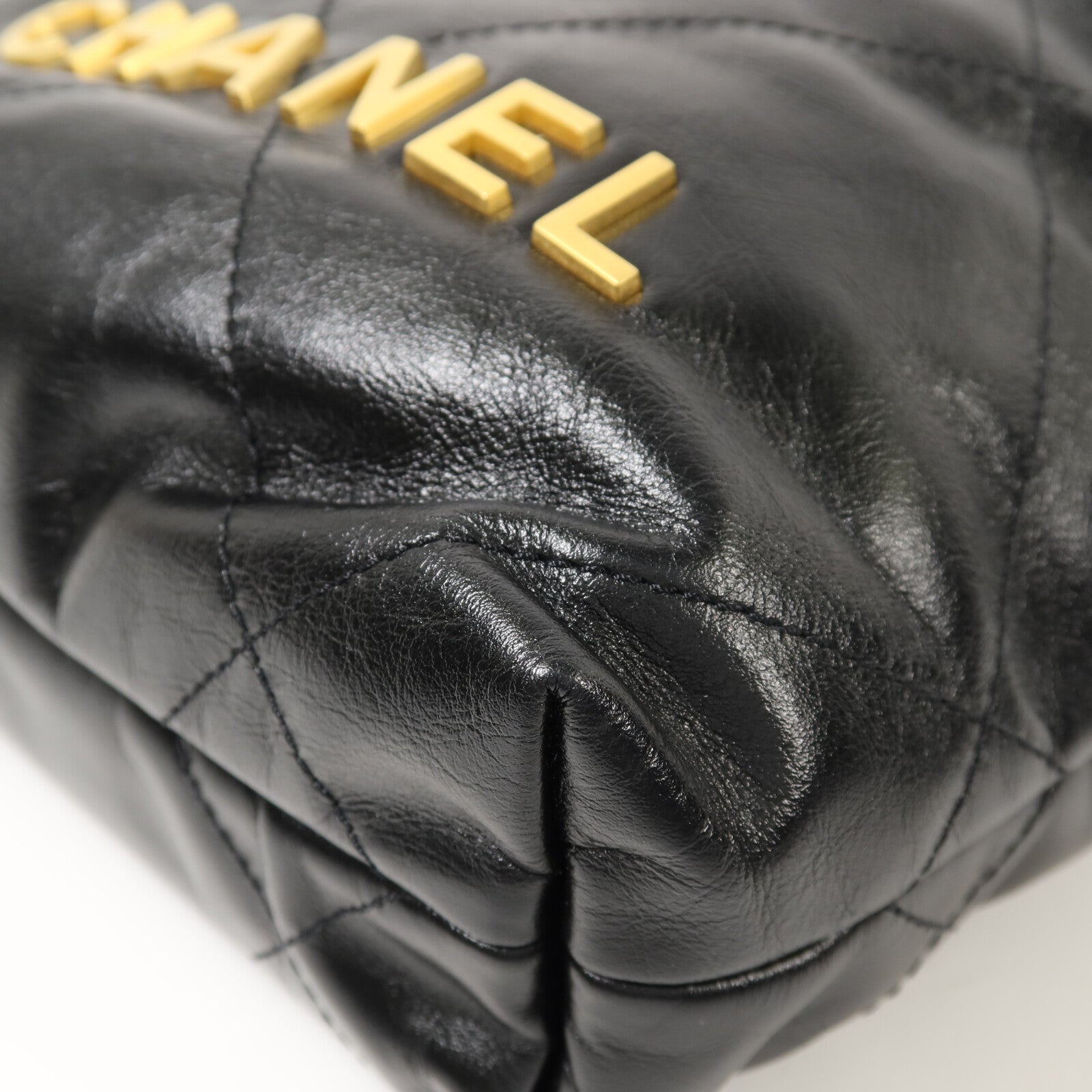CHANEL 牛皮皮革Chanel 22 Mini金扣鏈帶肩背袋