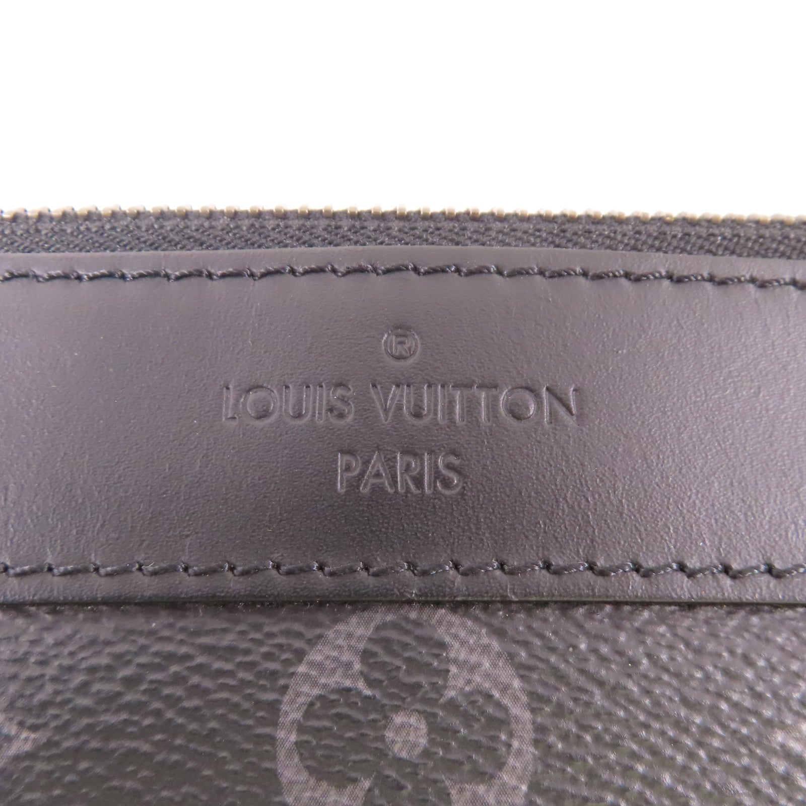 LOUIS VUITTON Monogram Eclipse Pochette Discovery手拿包