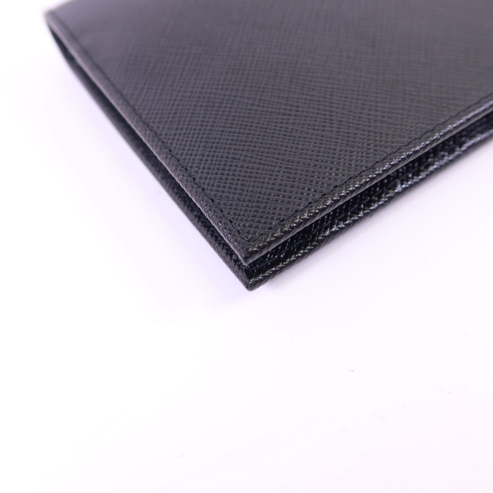 PRADA Saffiano皮革Passport Holder護照套