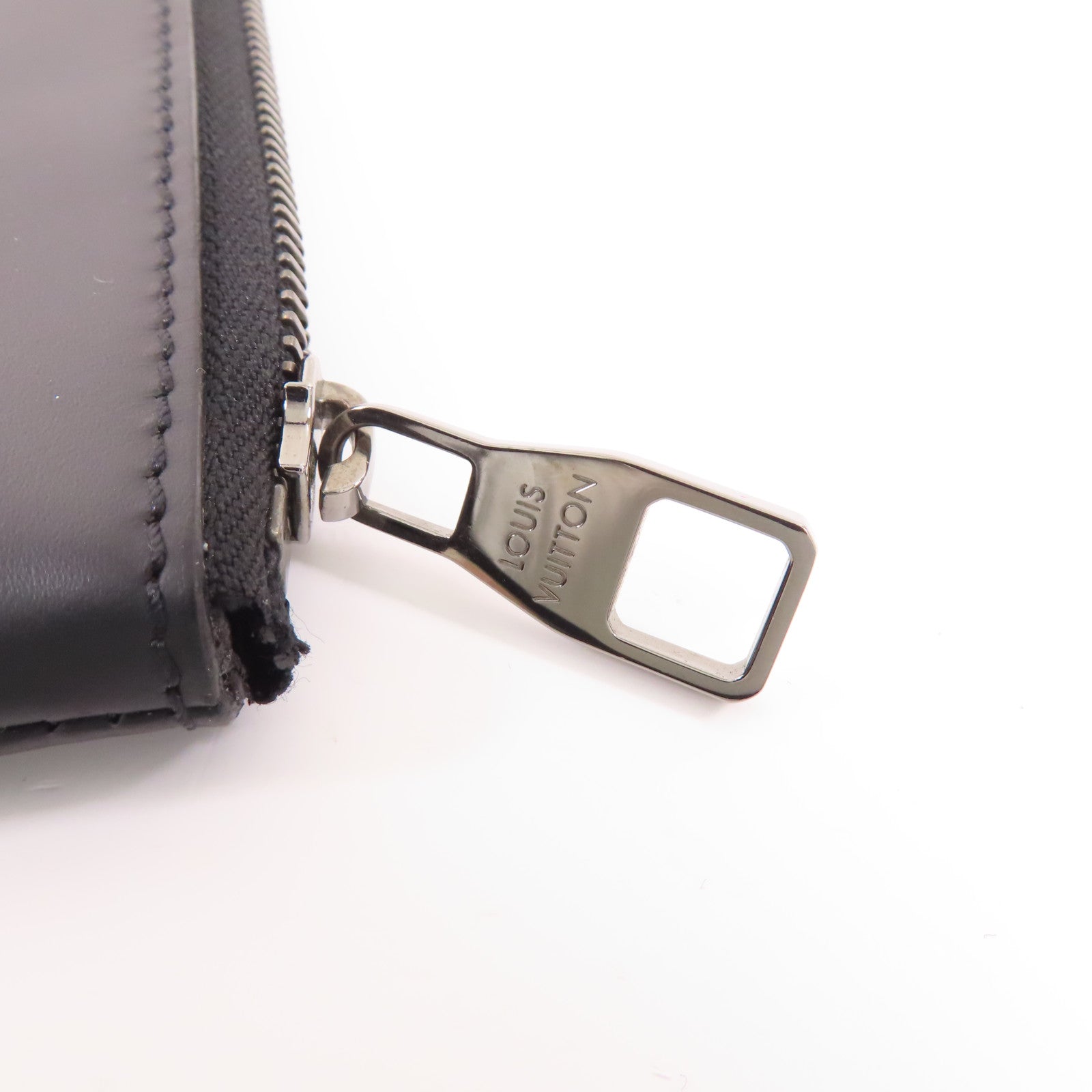LOUIS VUITTON Monogram Eclipse Pochette Discovery手拿包