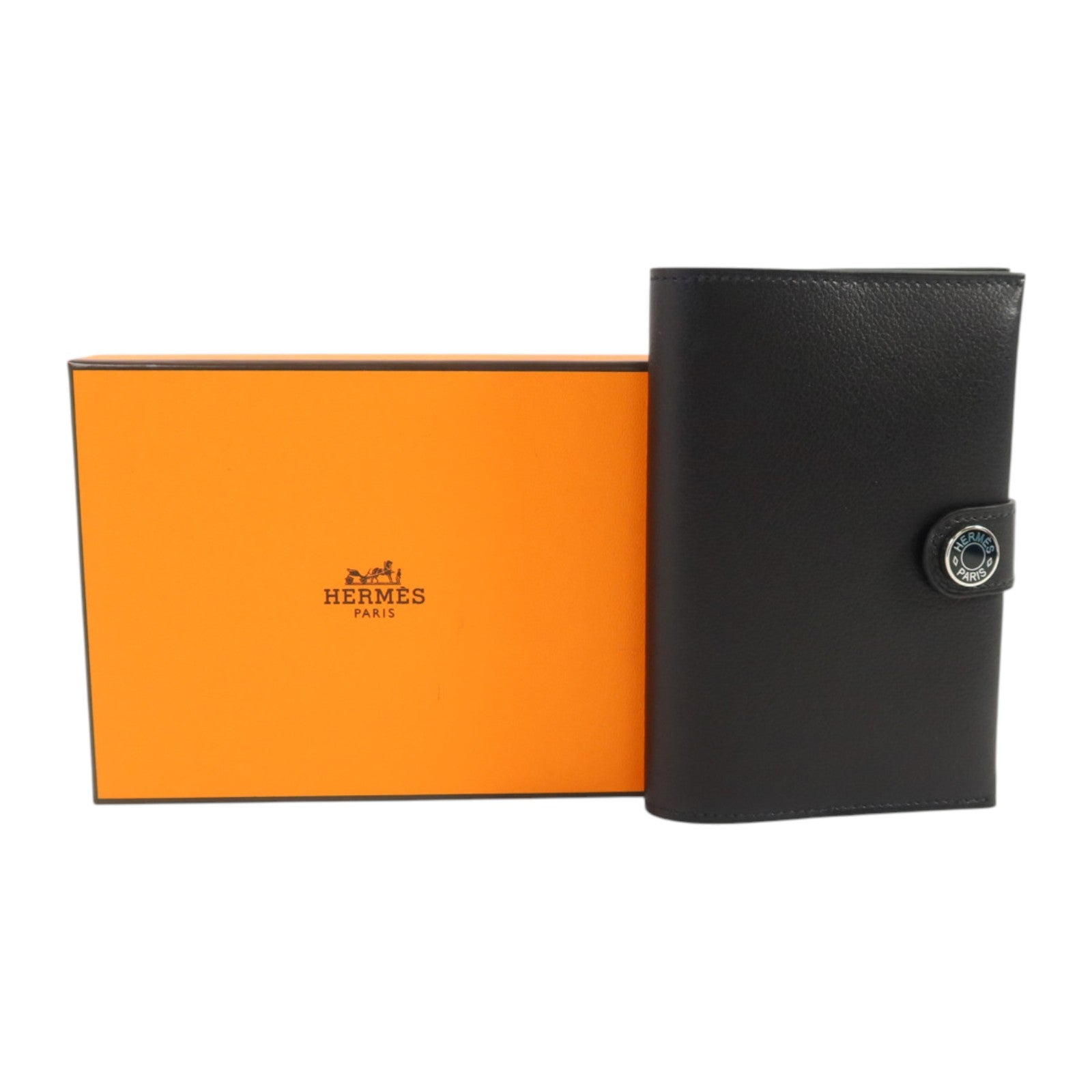 HERMES Evergrain皮革R.M.S Passport銀扣護照套Noir