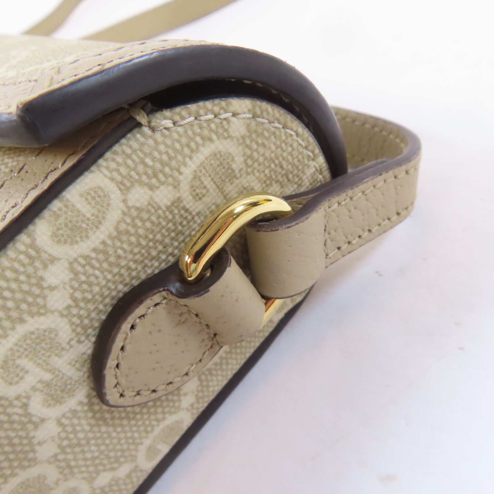 GUCCI 塗層帆布Horsebit 1955 Mini金扣肩背袋米色