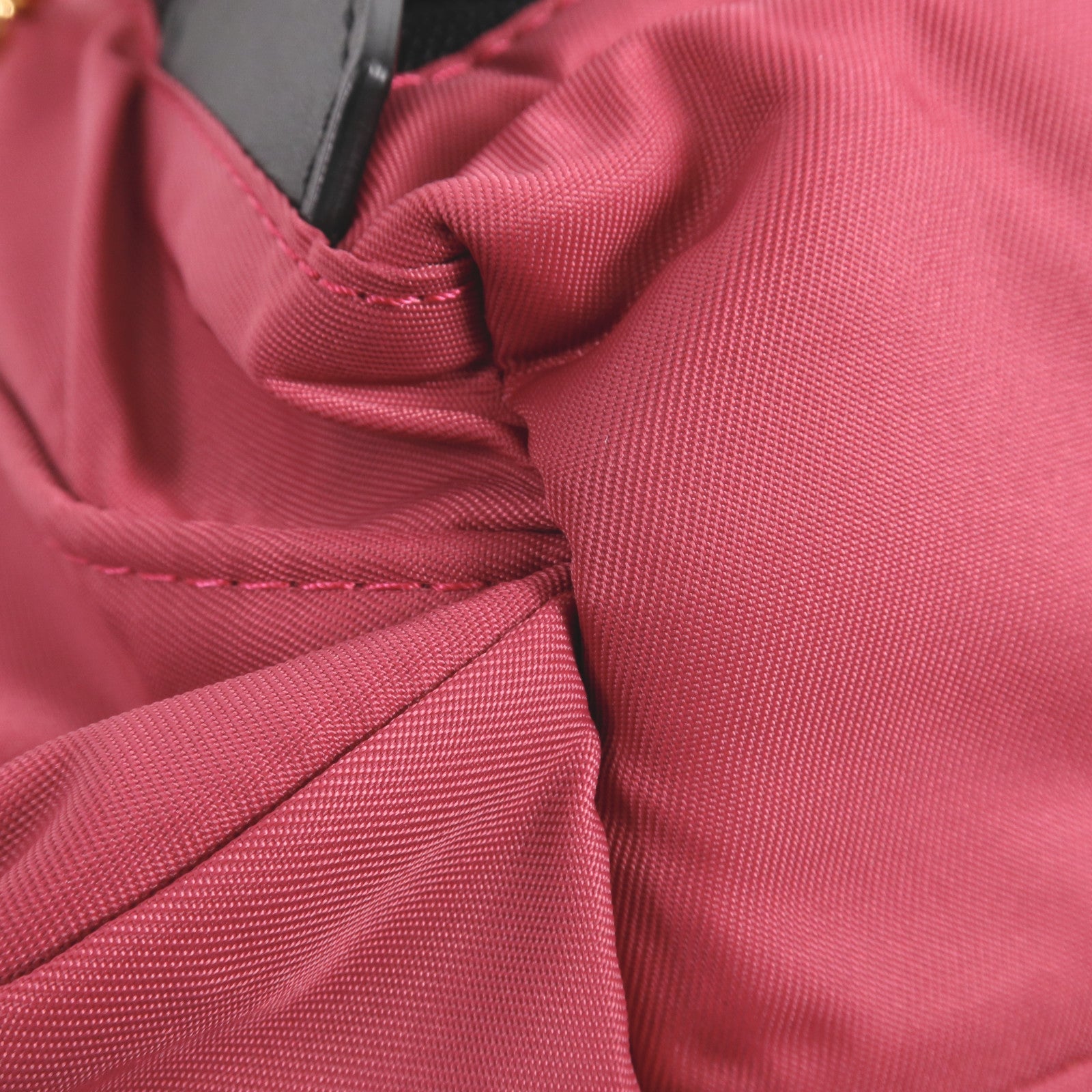 BURBERRY 尼龍Backpack金扣背包