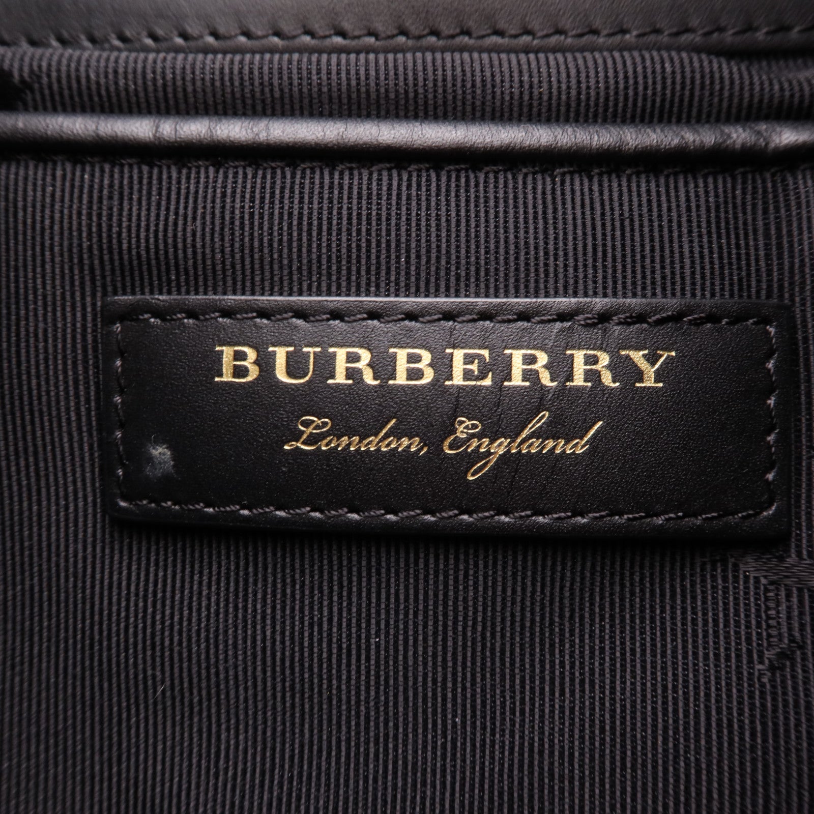 BURBERRY 尼龍Backpack金扣背包