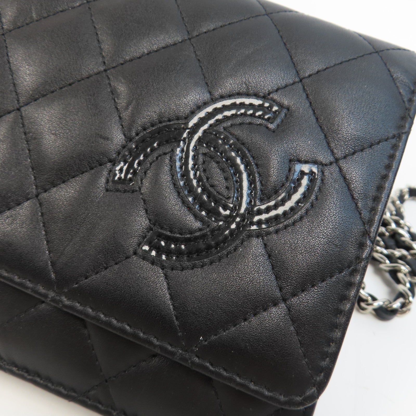 CHANEL 菱格羊皮皮革Wallet On Chain銀扣鏈帶肩背袋黑色