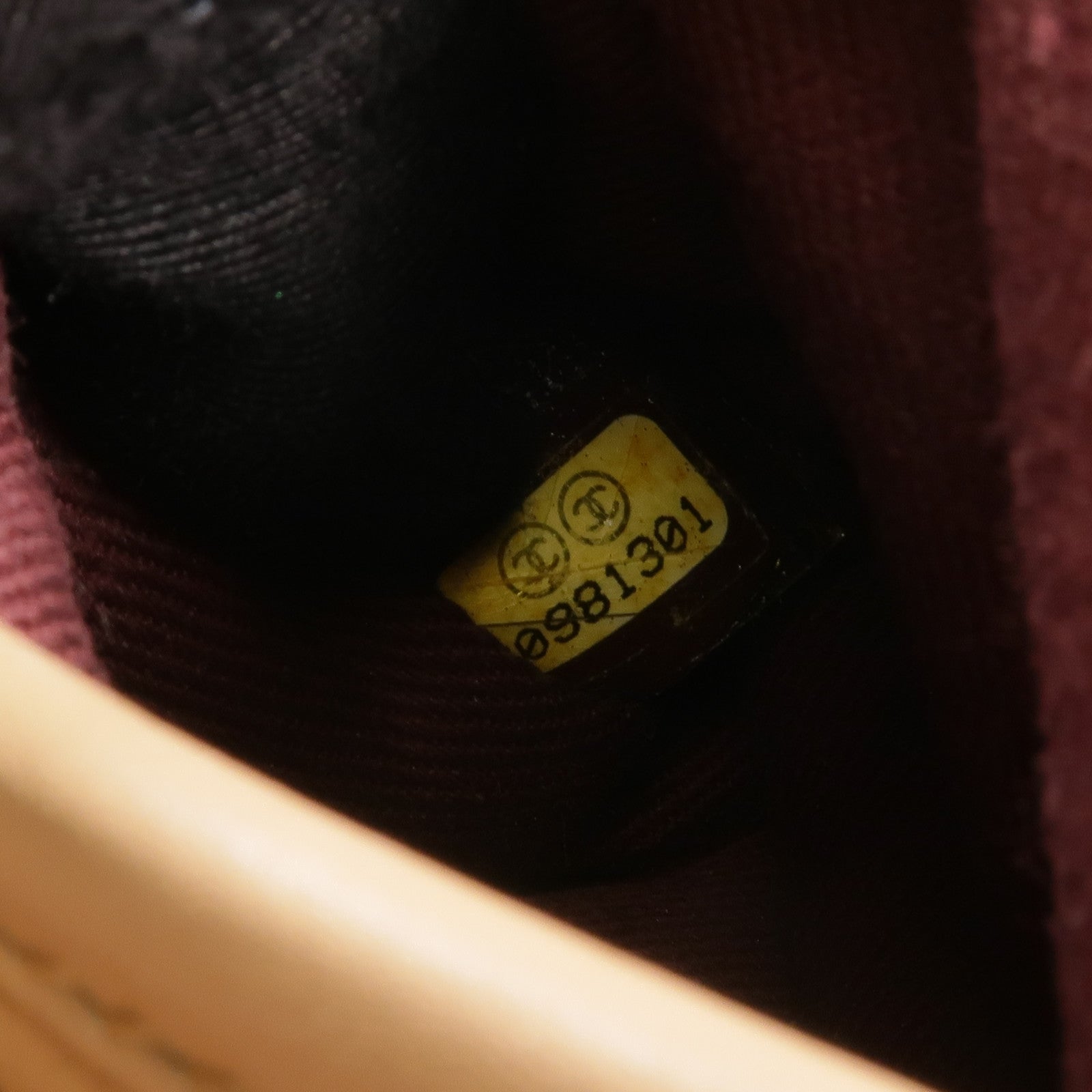 CHANEL 牛皮皮革Chain Shoulder銀扣鏈帶肩背袋