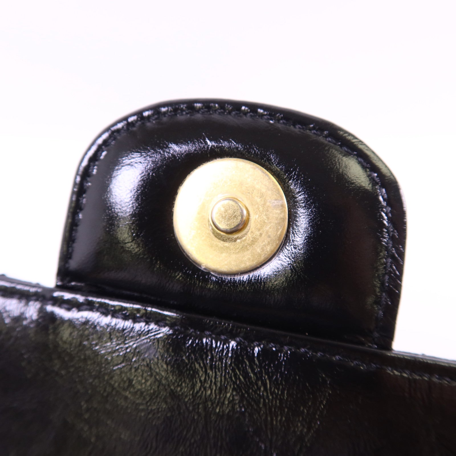 CHANEL 牛皮皮革23B Hobo Bag金扣鏈帶肩背袋