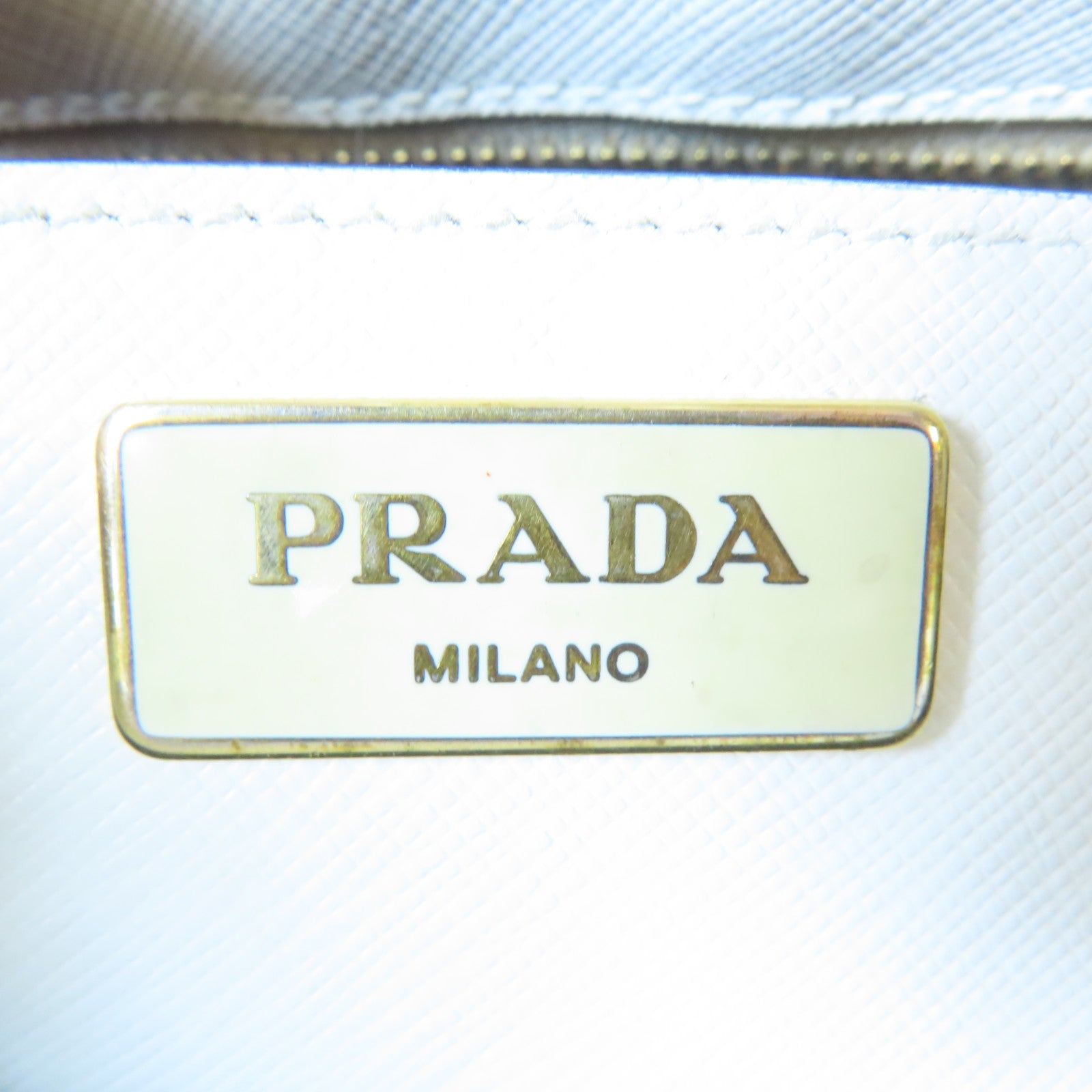 PRADA 【激減優惠】Saffiano皮革Galleria金扣手挽肩背兩用袋黑色/白色