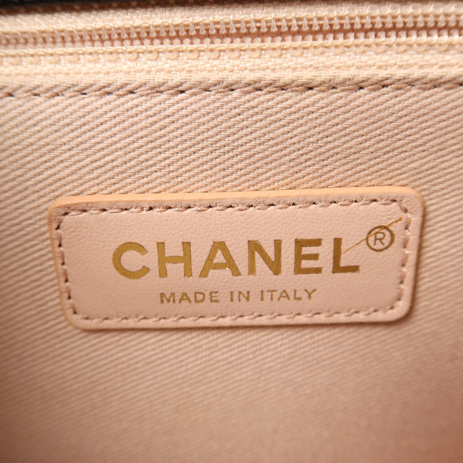 CHANEL 【激減優惠】牛皮皮革Chain Shoulder金扣鏈帶肩背袋