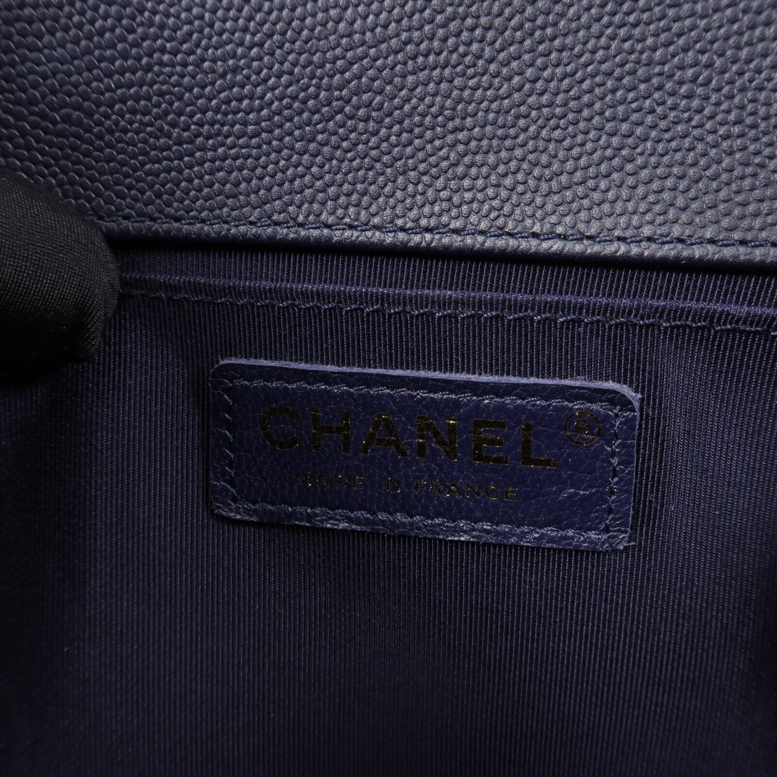 CHANEL 牛皮皮革Boy 25鏈帶肩背袋