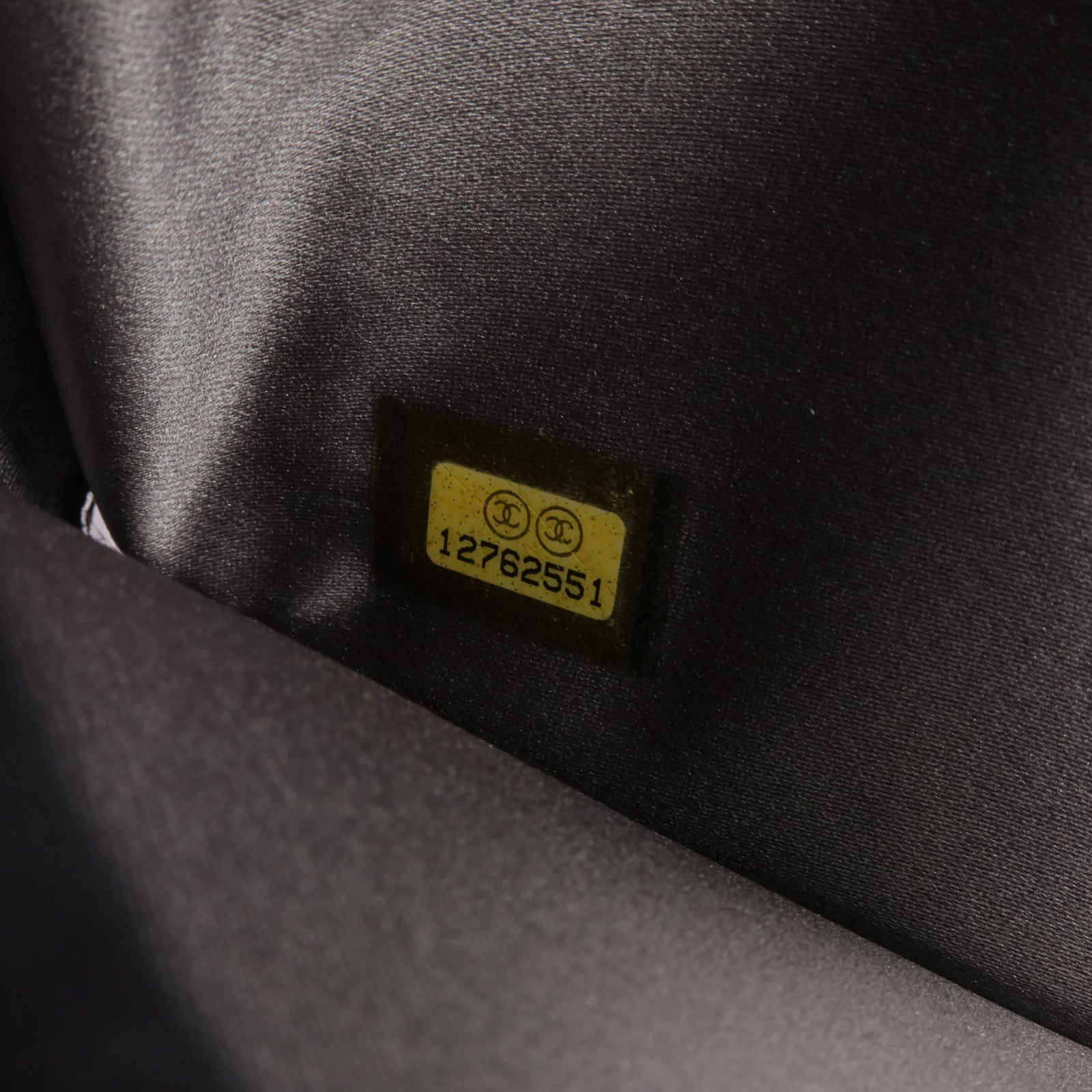 CHANEL 牛皮皮革Fold Wallet銀扣錢包