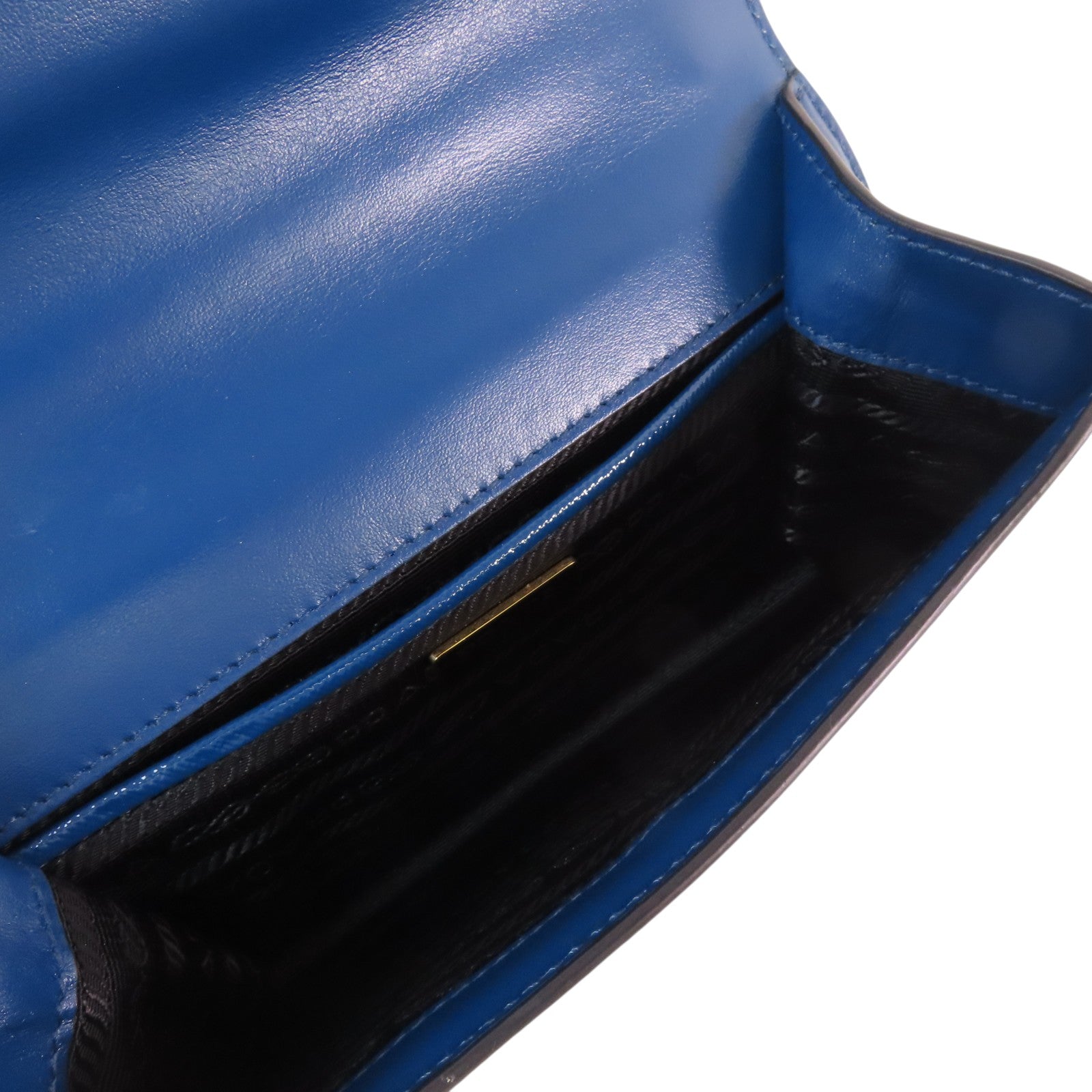 PRADA 漆皮皮革Chain Shoulder Bag金扣鏈帶肩背袋