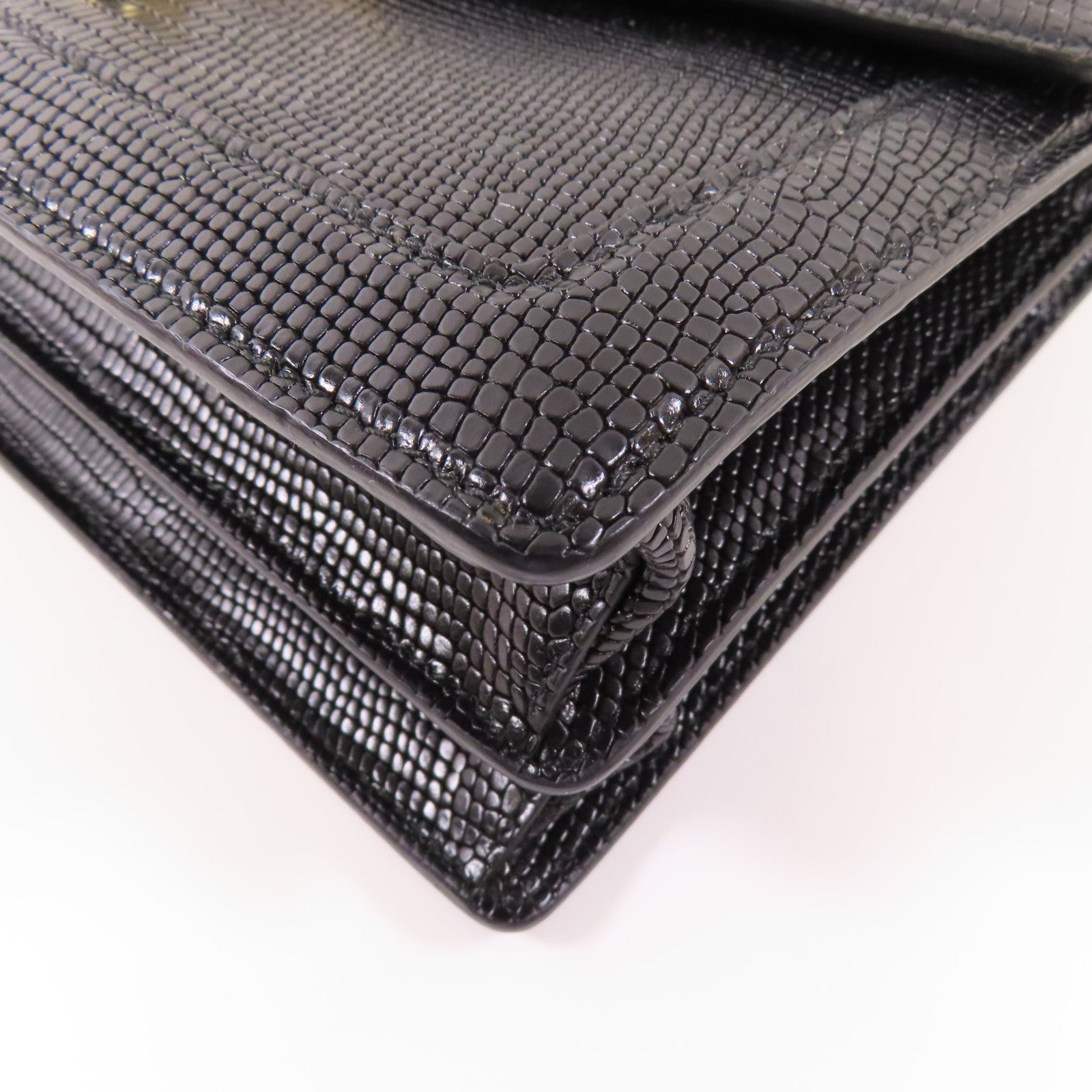 Miu Miu 皮革Embossed金扣鏈帶手挽肩背兩用袋