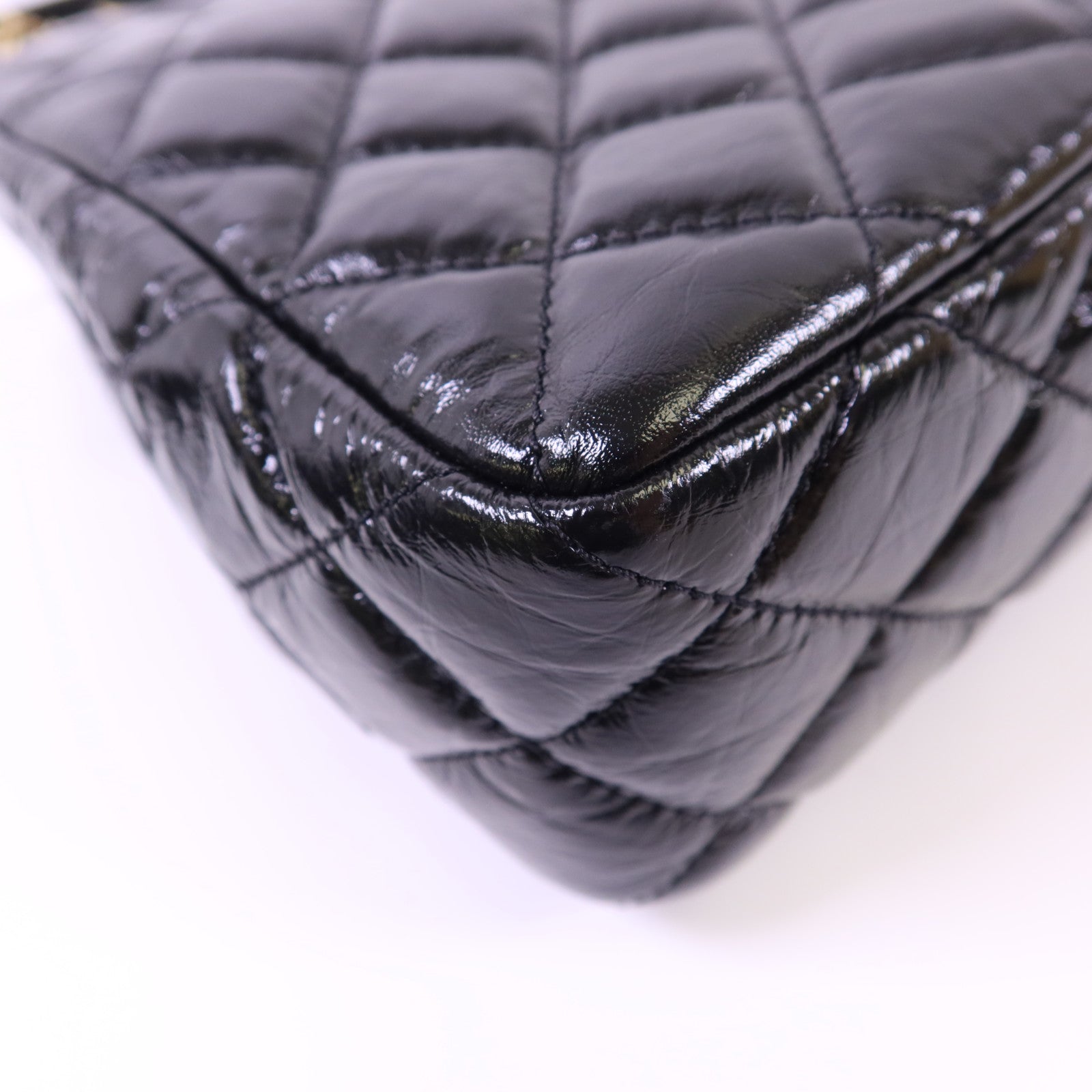 CHANEL 牛皮皮革23B Hobo Bag金扣鏈帶肩背袋