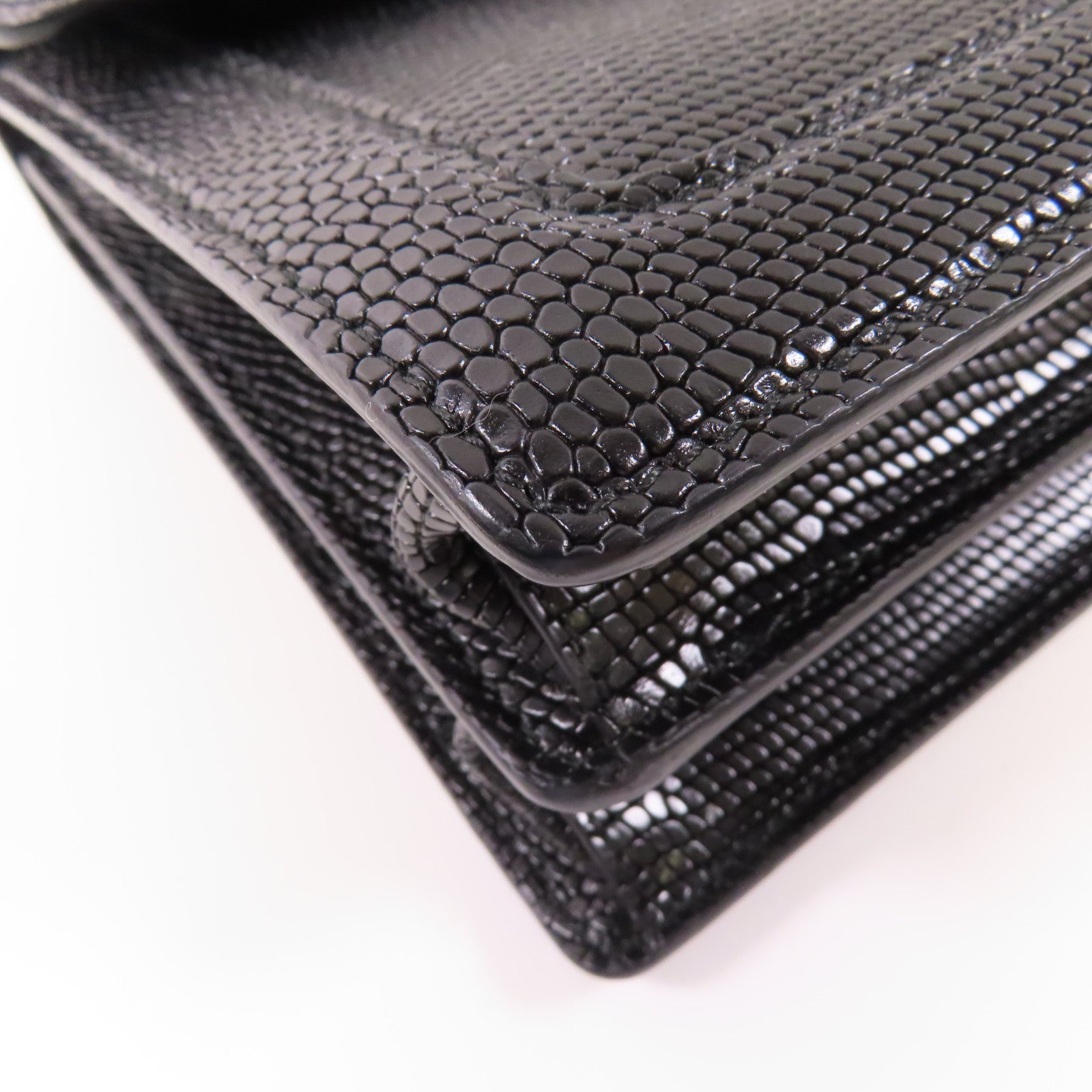 Miu Miu 皮革Embossed金扣鏈帶手挽肩背兩用袋