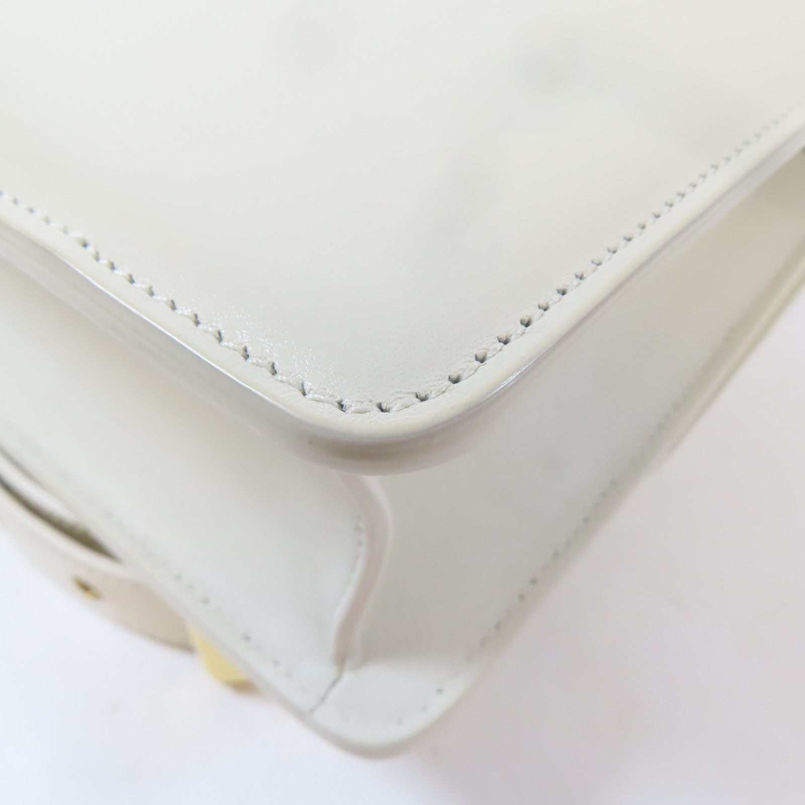 Dior 牛皮皮革30 Montaigne金扣肩背袋白色