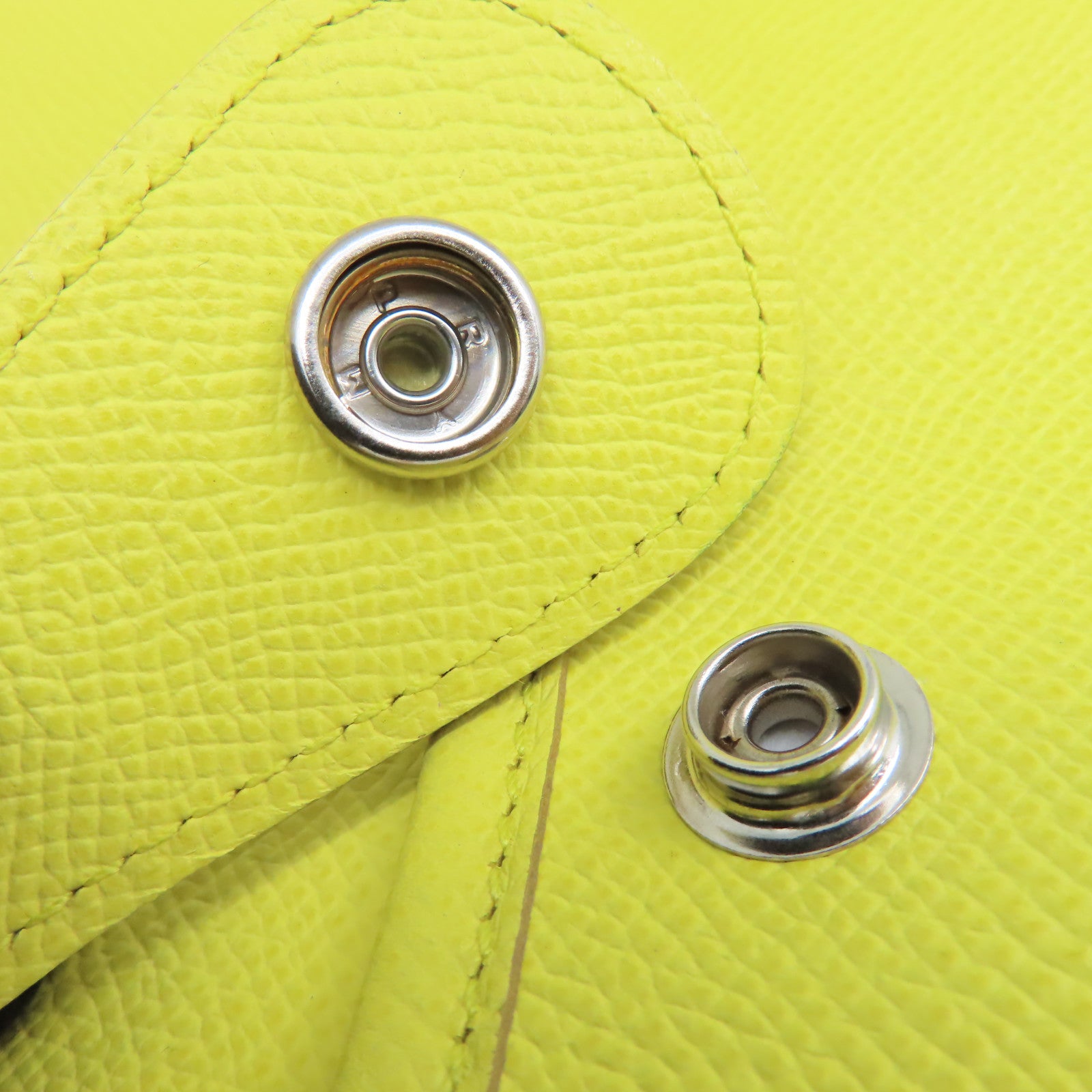HERMES 【激減優惠】Epsom皮革Evelyne GM Shoulder Bag銀扣肩背袋Soufre糖果黃色