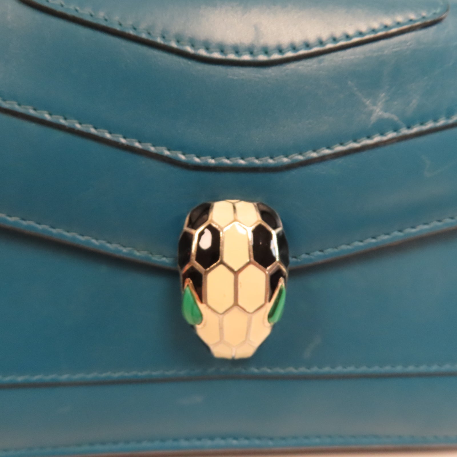 BVLGARI 羊皮皮革Serpenti Forever Chain金扣鏈帶肩背袋綠松石色