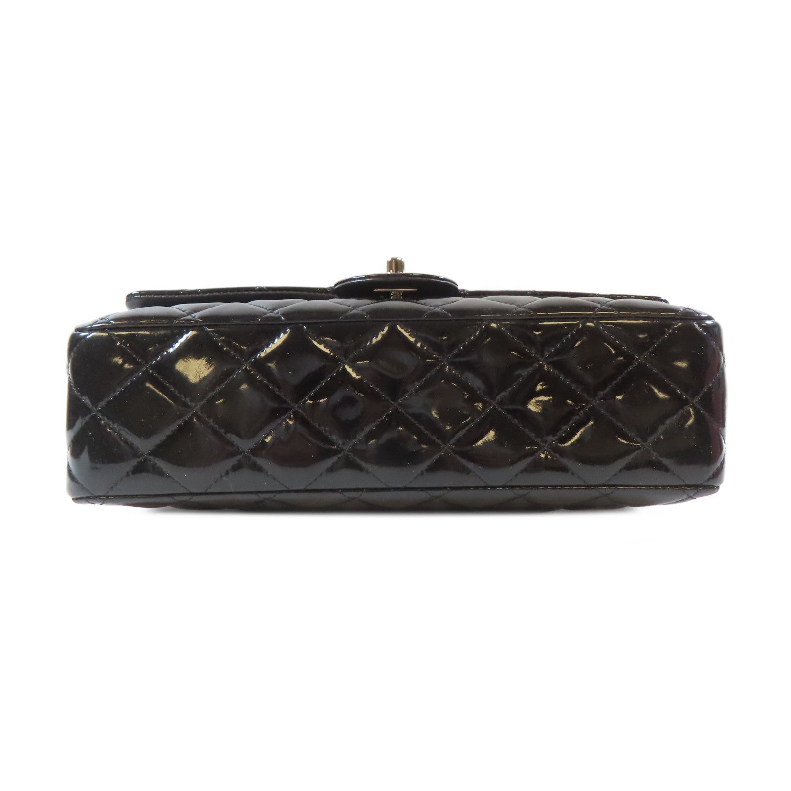 CHANEL 【激減優惠】菱格漆皮皮革Classic銀扣鏈帶肩背袋黑色