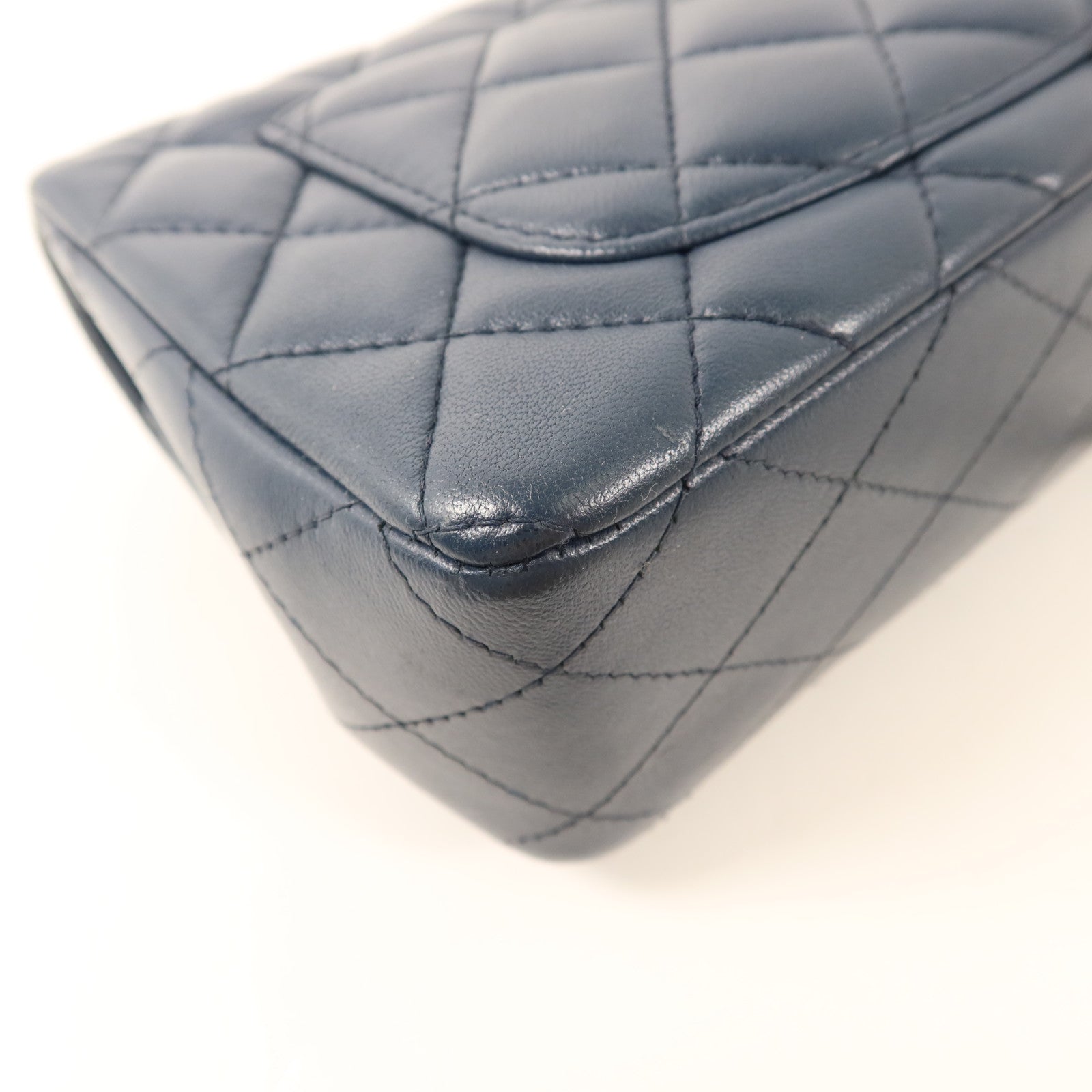 CHANEL 羊皮皮革Mini Classic 20金扣鏈帶肩背袋