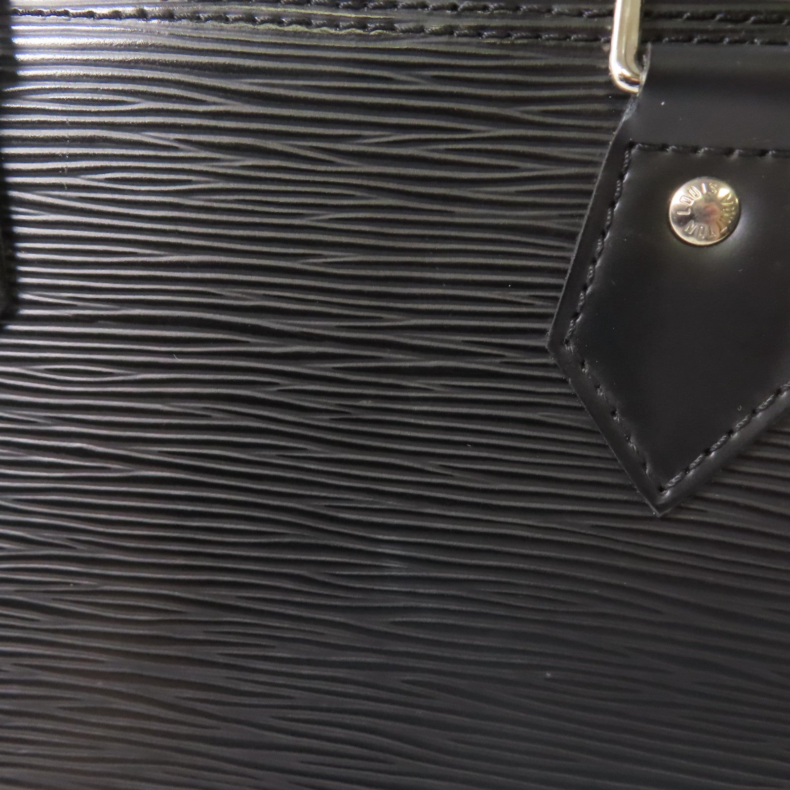 LOUIS VUITTON Epi Alma PM銀扣手挽袋黑色