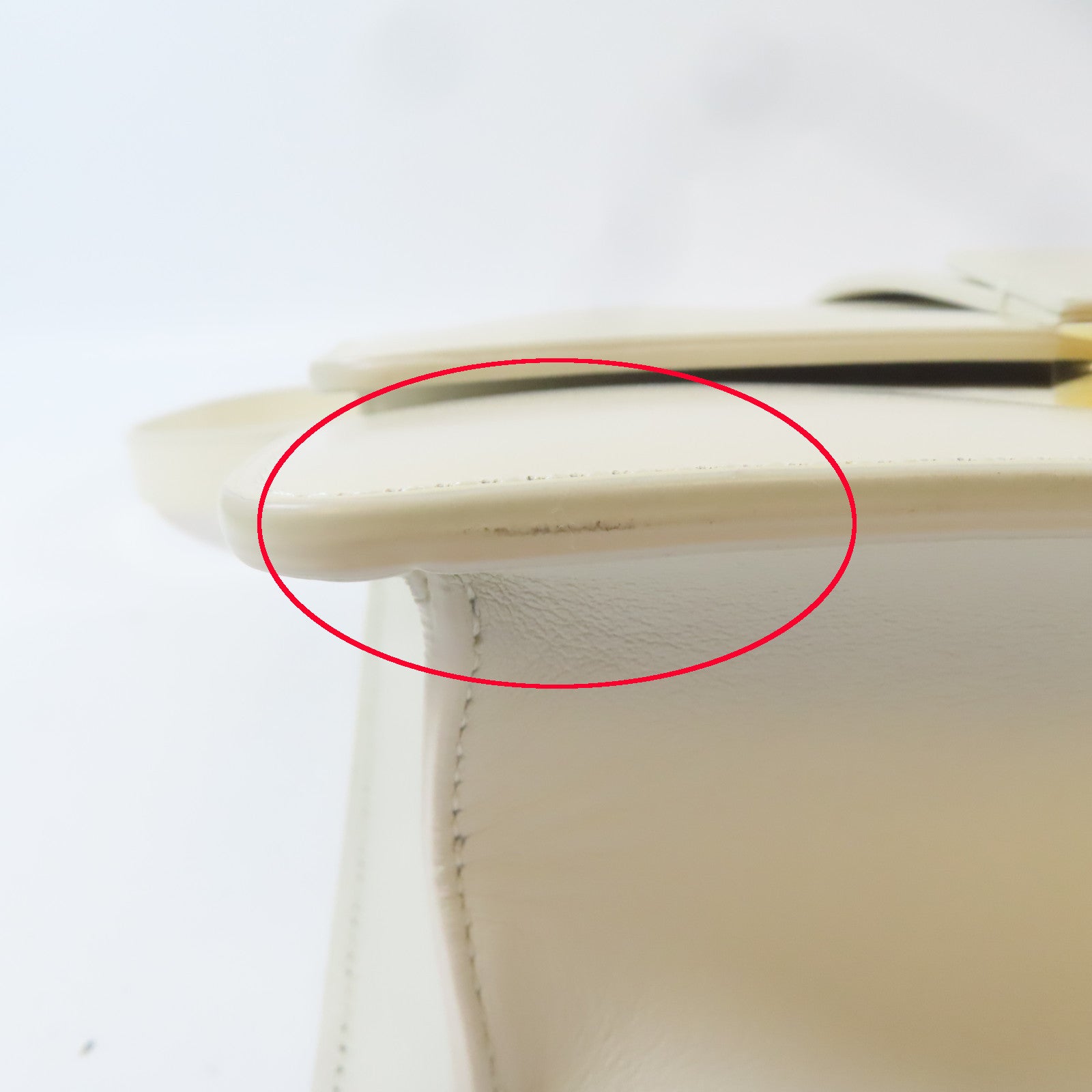 Dior 牛皮皮革30 Montaigne金扣肩背袋白色