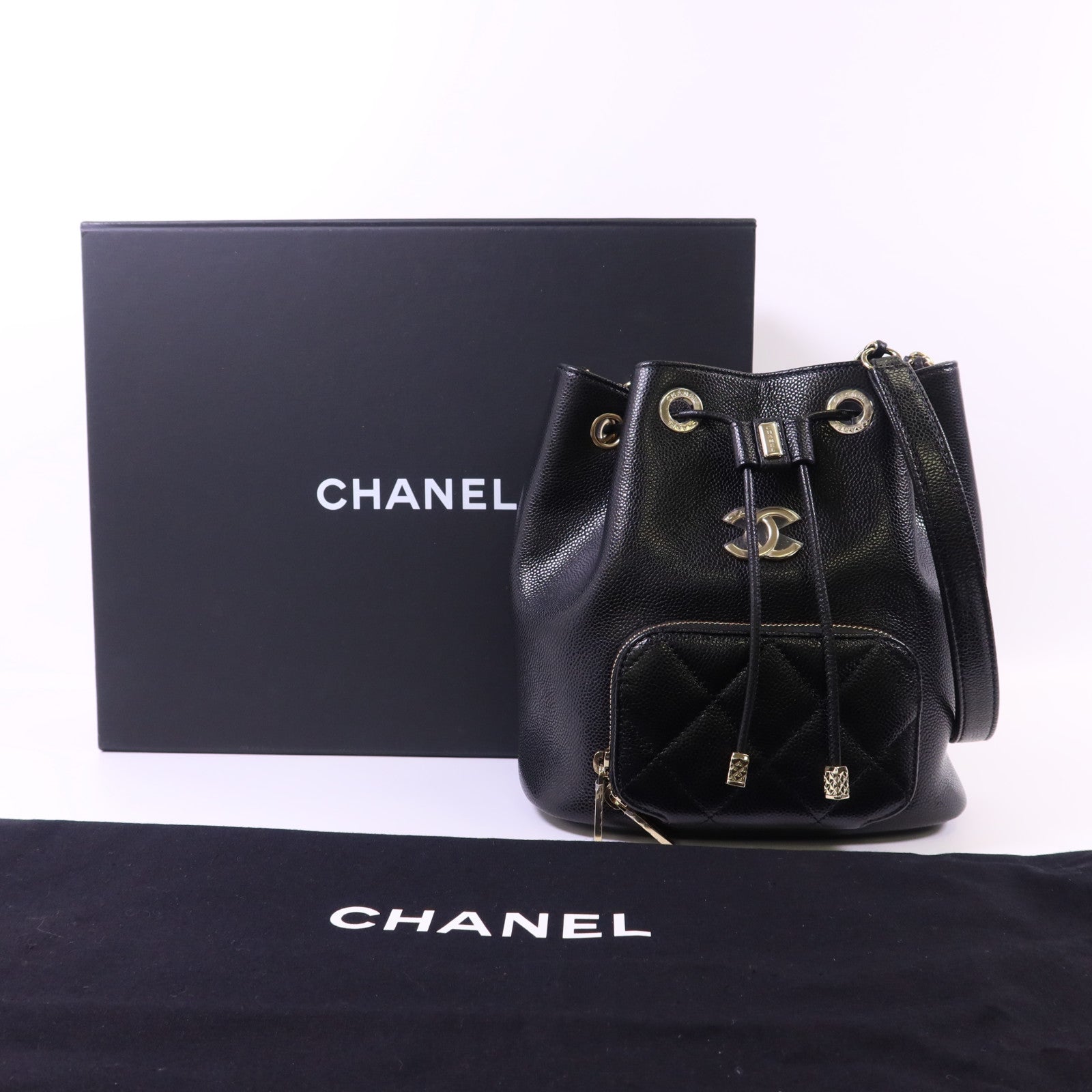 CHANEL 牛皮皮革Affinity Bucket Bag金扣鏈帶肩背袋