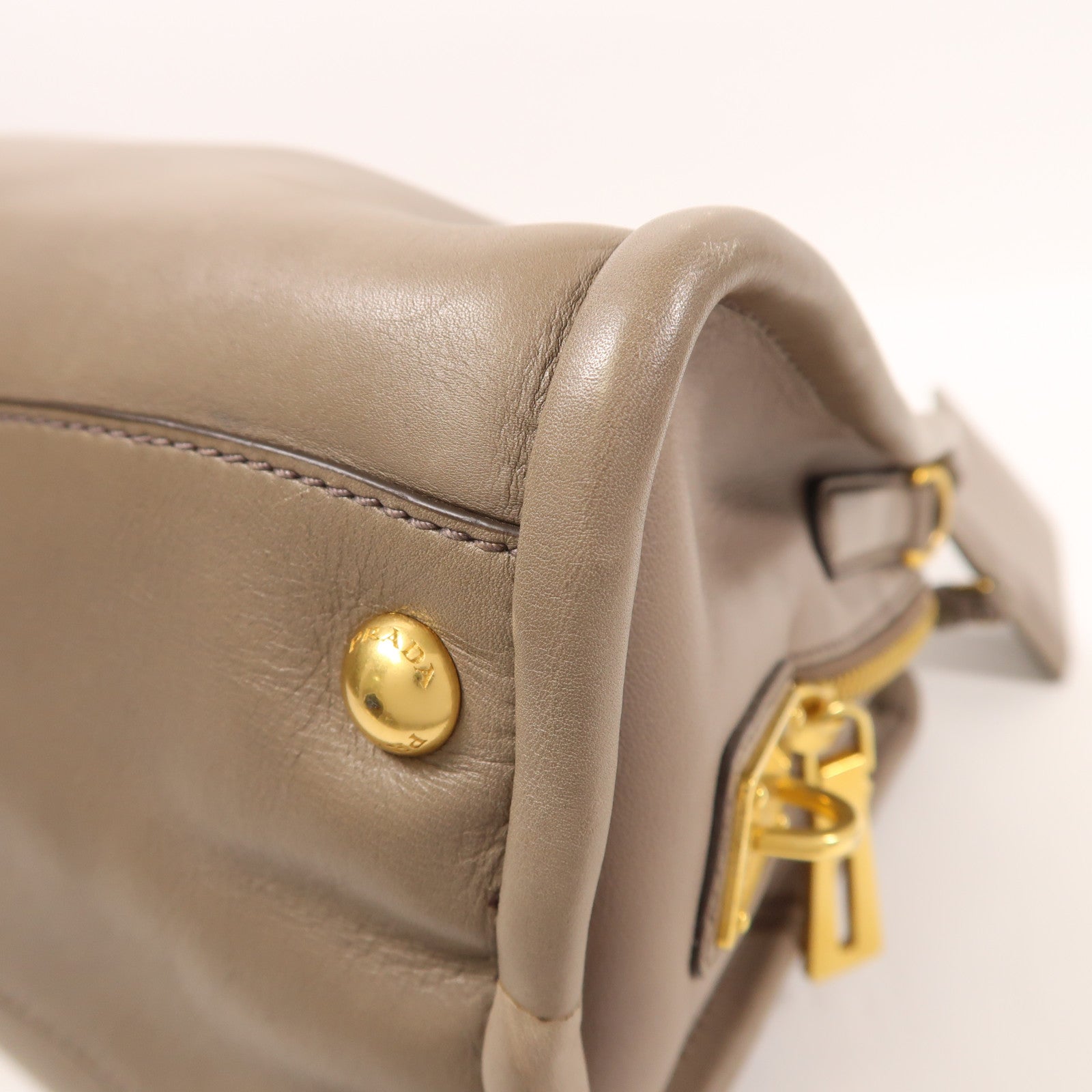 PRADA 牛皮皮革2 Way Shoulder金扣手挽肩背兩用袋